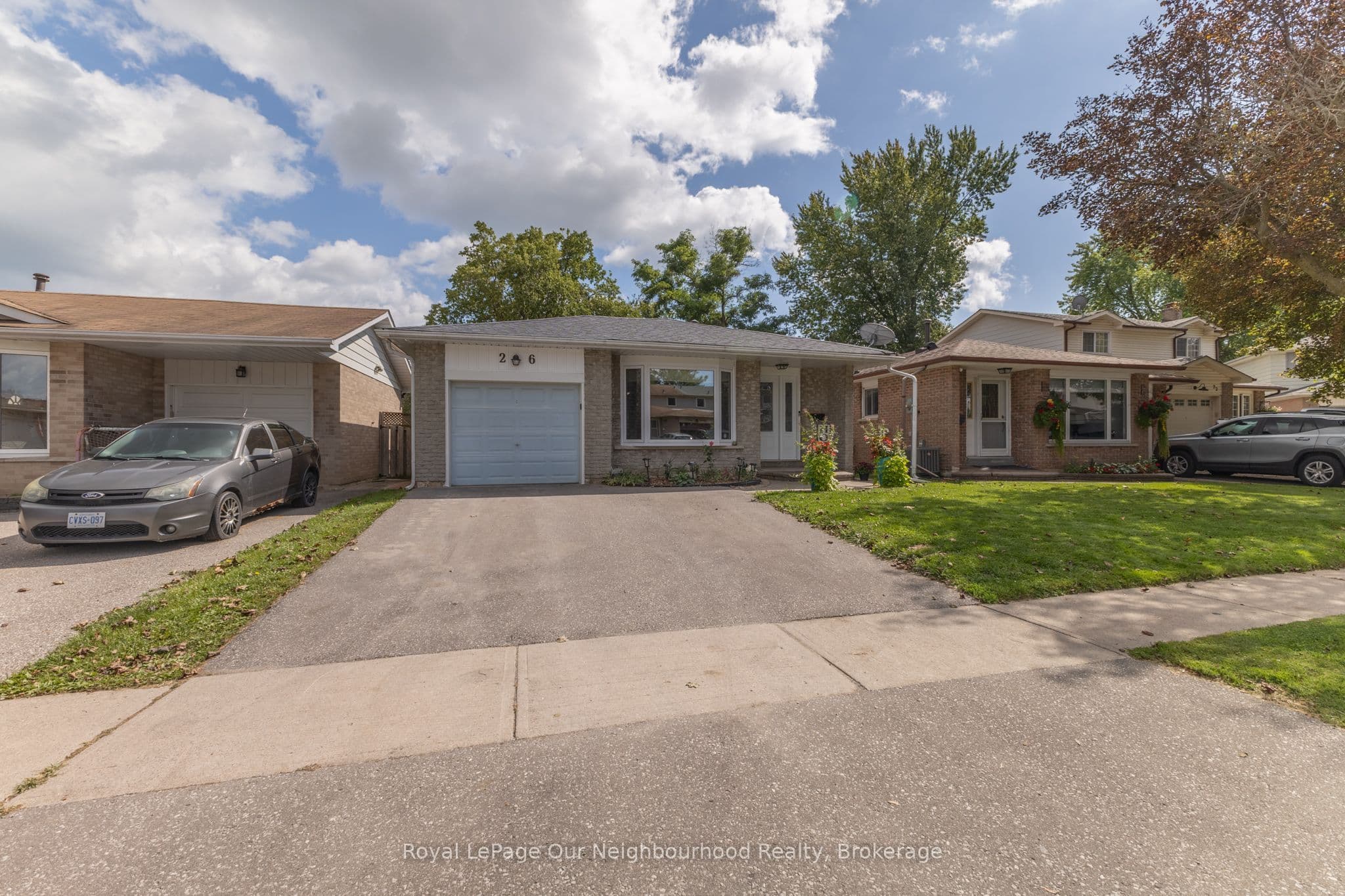26 Ashdale Crescent photo 1