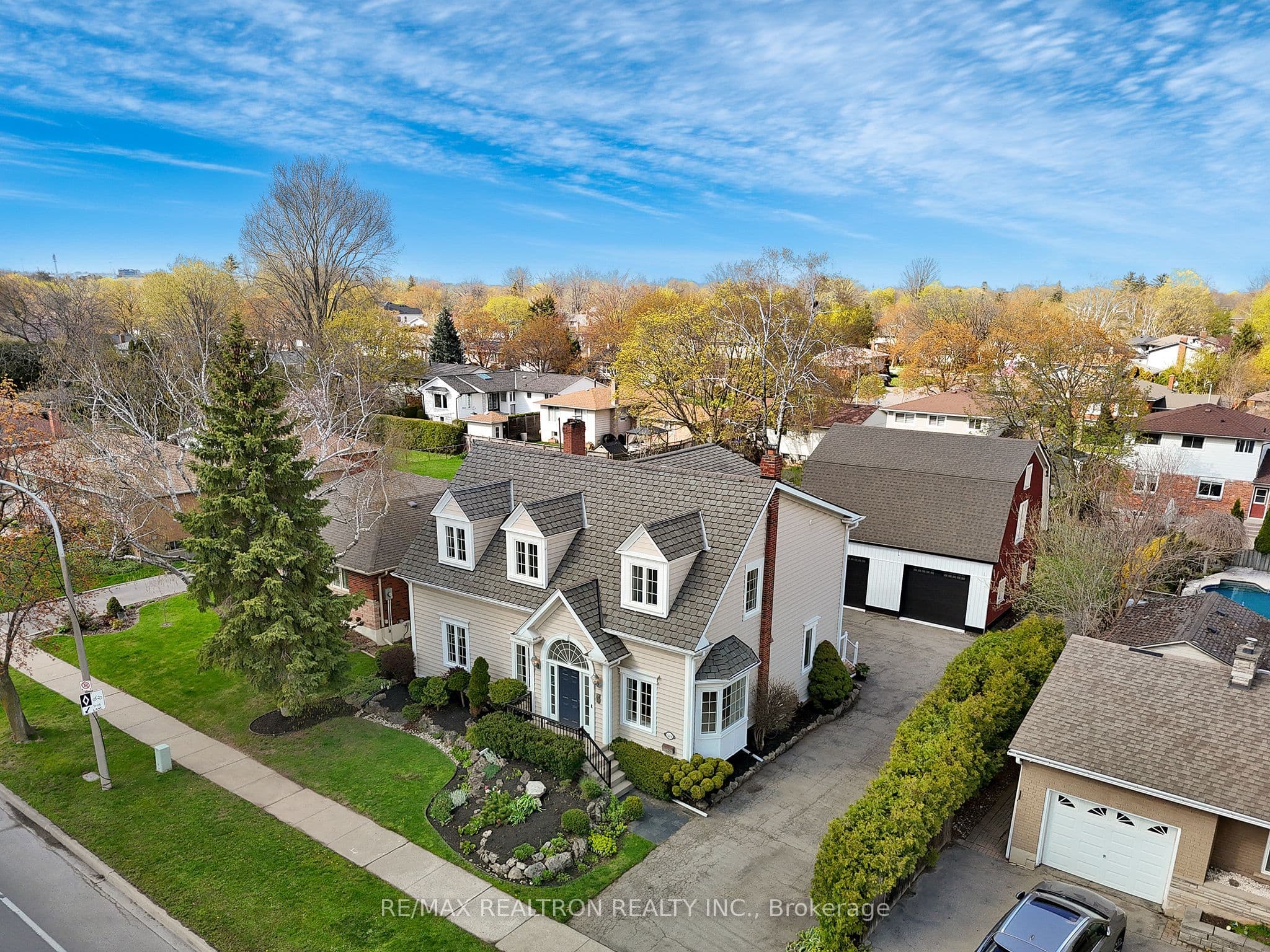 599 Cumberland Avenue photo 1