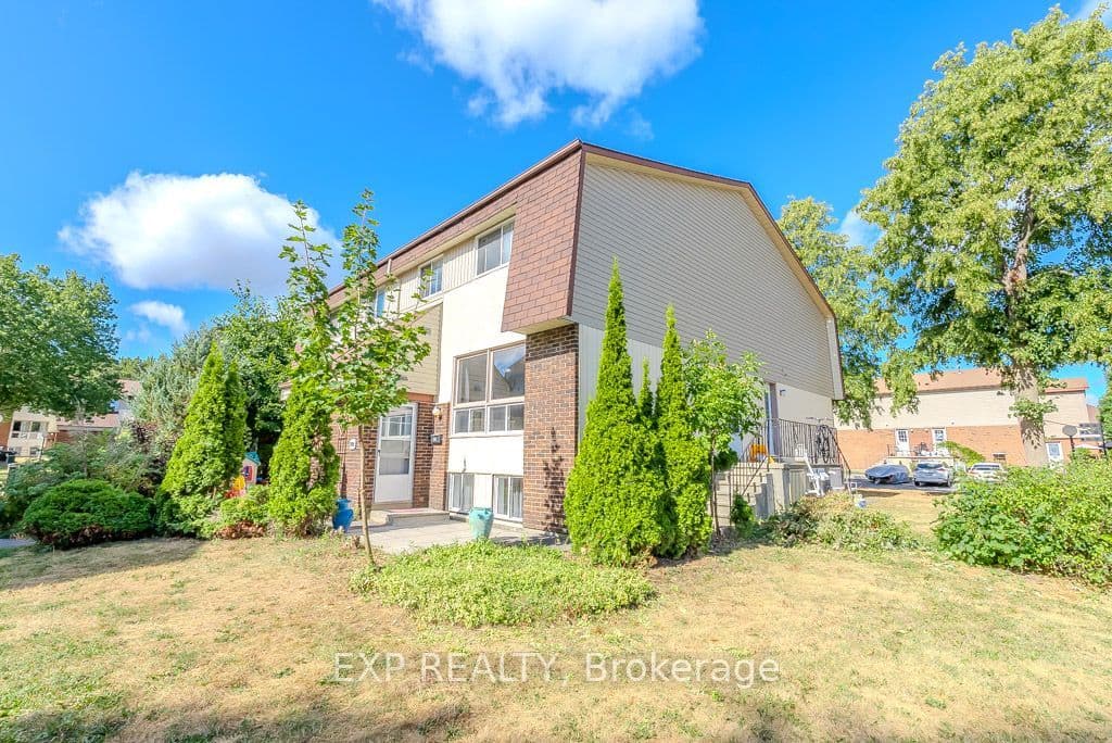 37 Forester Crescent photo 1