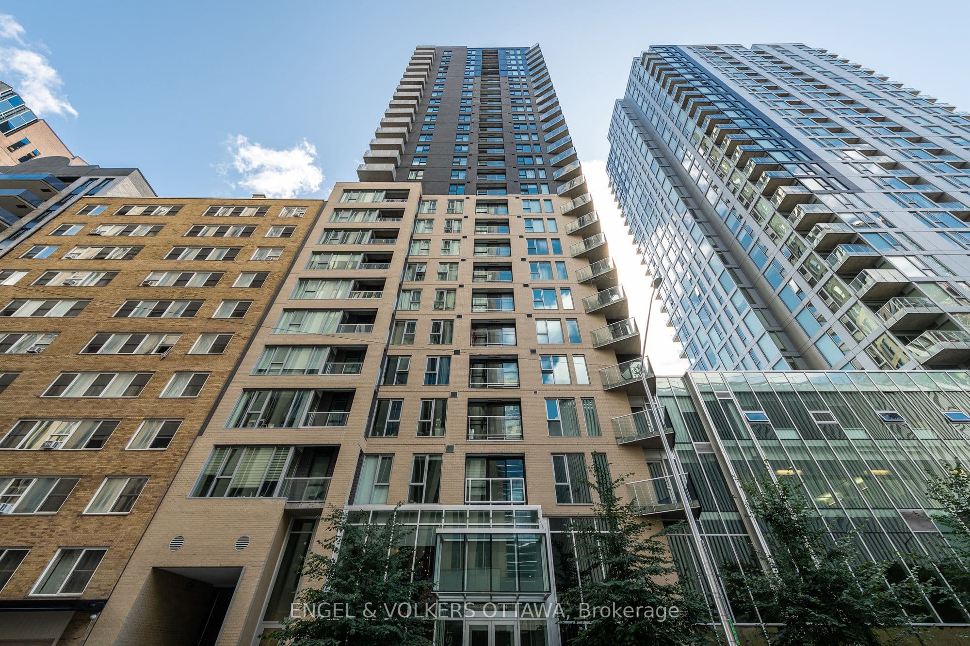 Unit 1103 40 Nepean Street photo 1