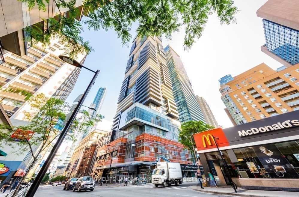 Unit 1810 7 Grenville Street photo 1