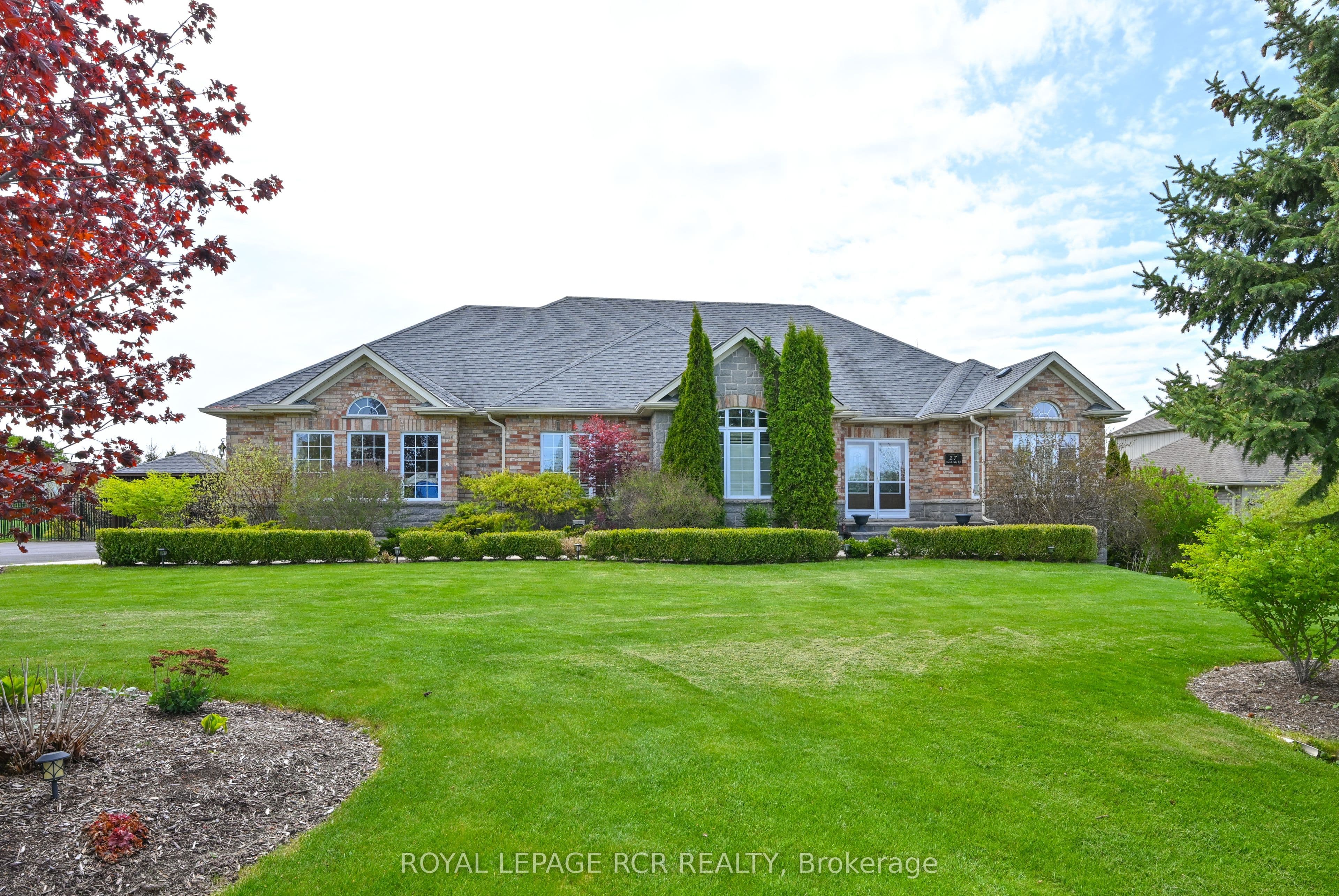 27 Island Lake Road photo 1
