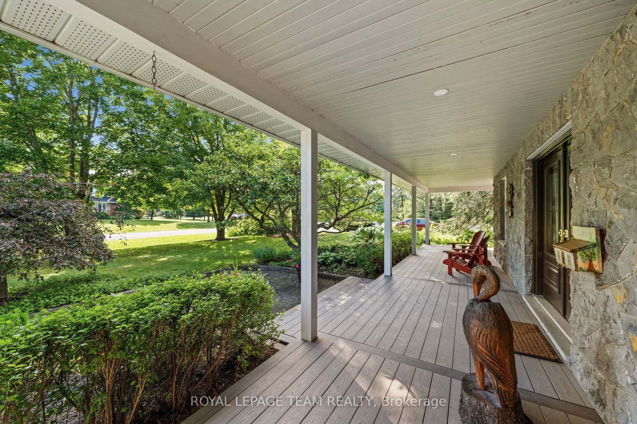 5532 Whitewood Avenue photo 1