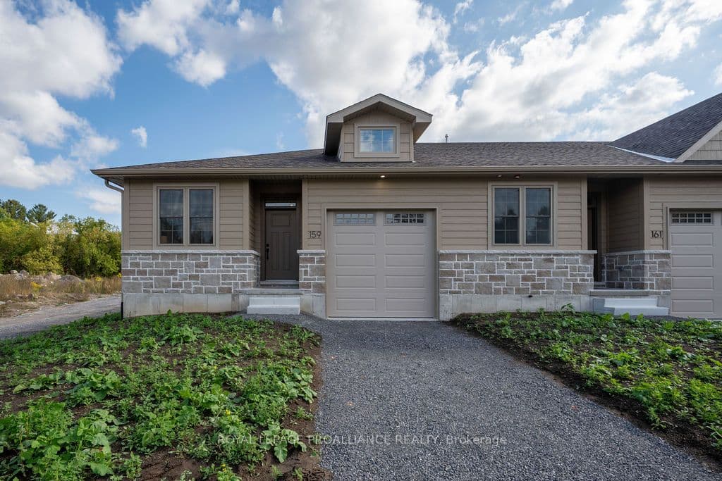 159 Pomeroy Avenue photo 1