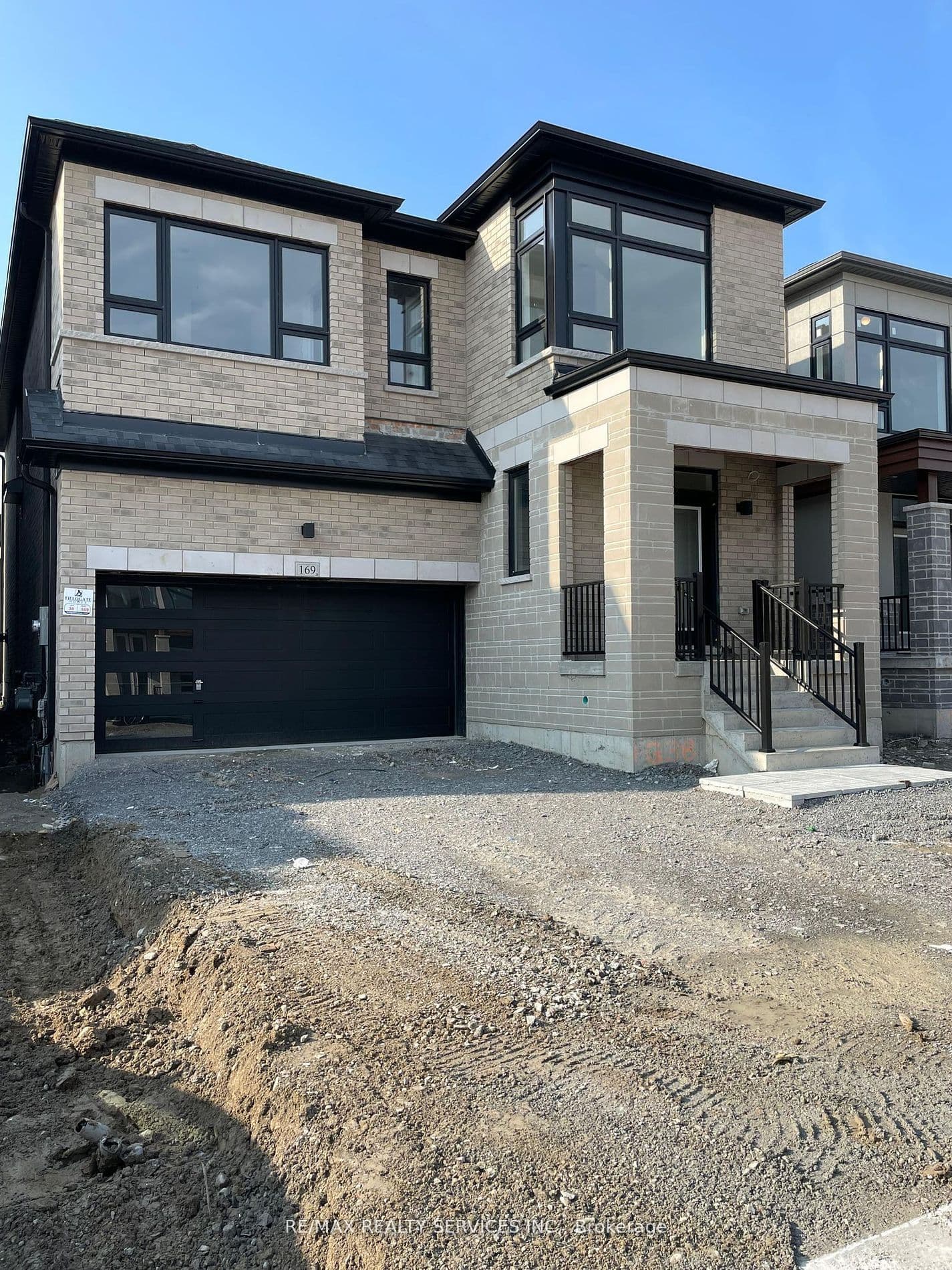 169 Wesmina Avenue photo 1
