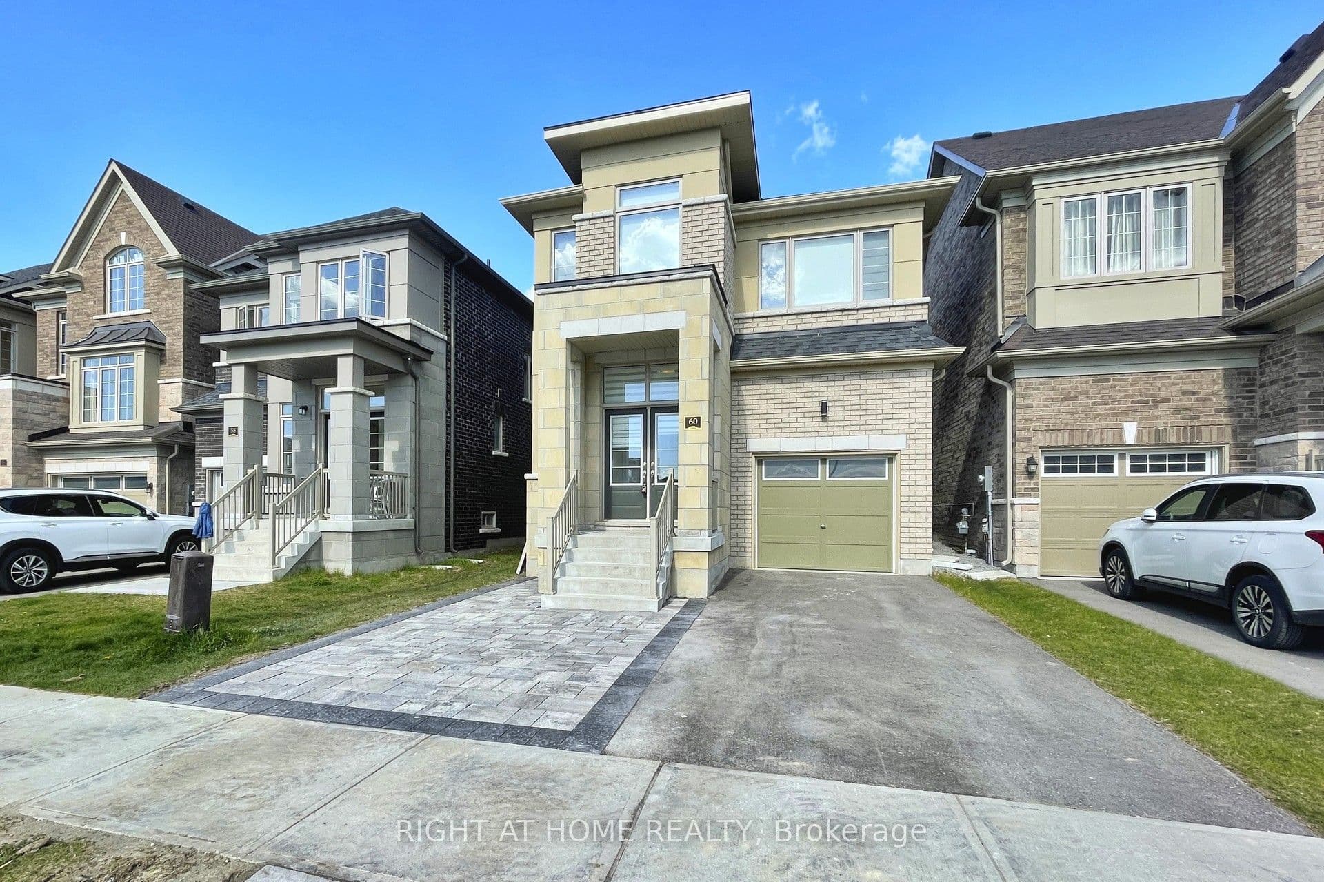 60 Falconridge Terrace photo 1