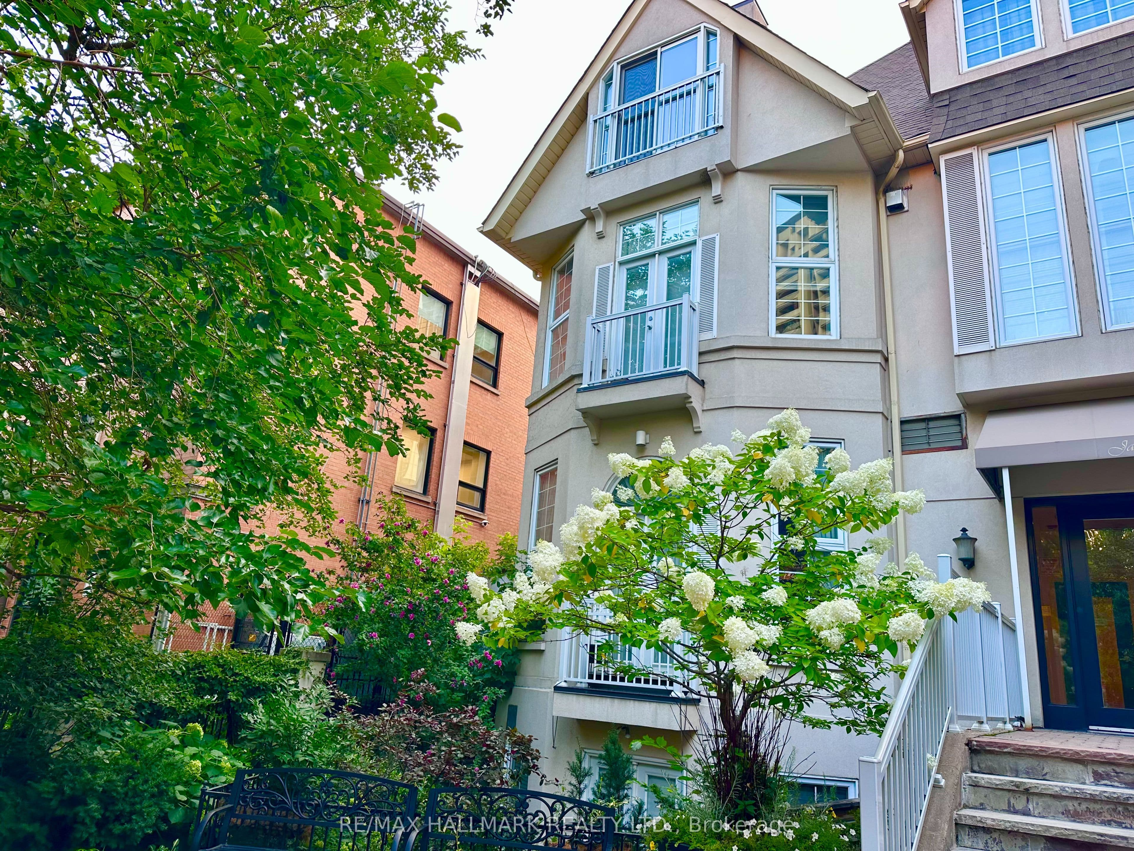Unit Gt9 539 Jarvis Street photo 1