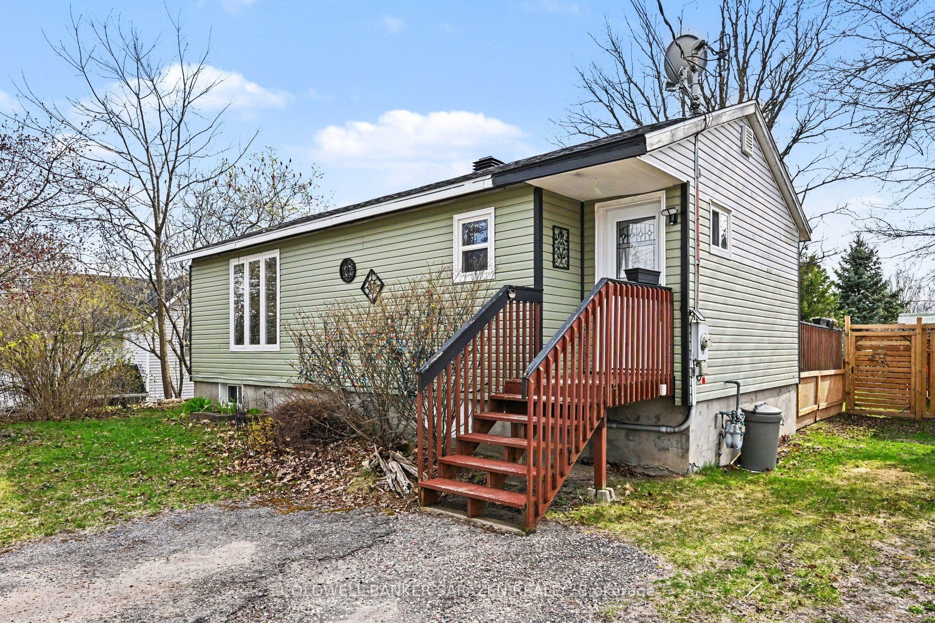 32 Phillips Street photo 1