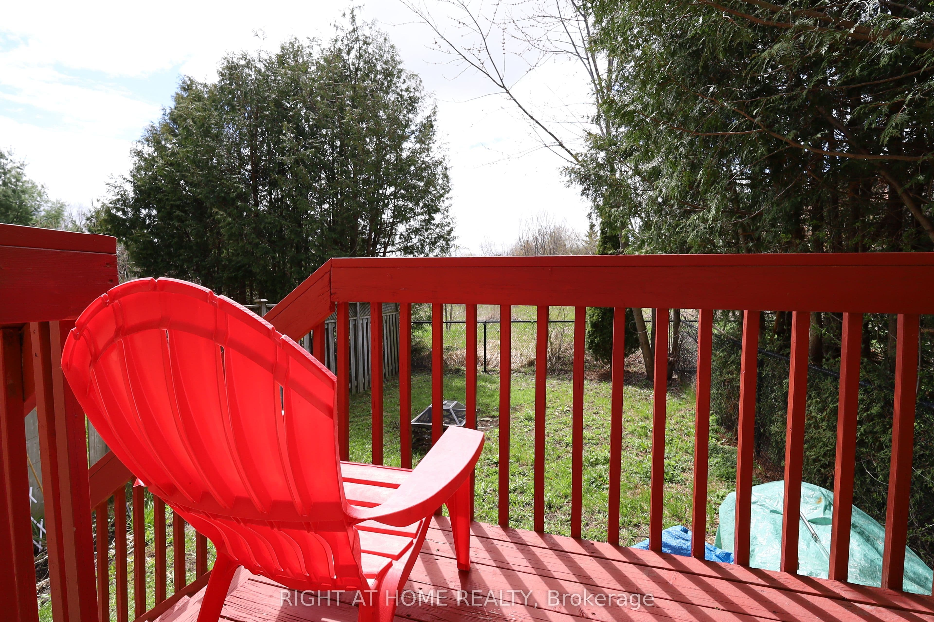 82 Colesbrook Road photo 1