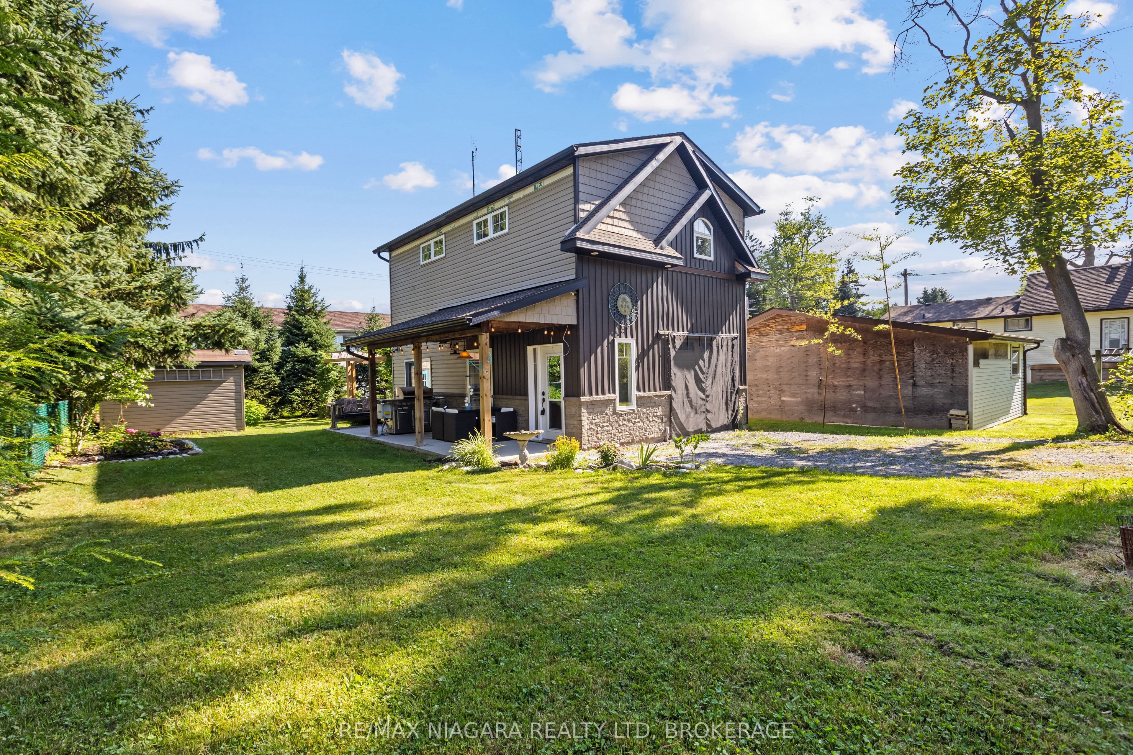 1 Linden Avenue photo 1
