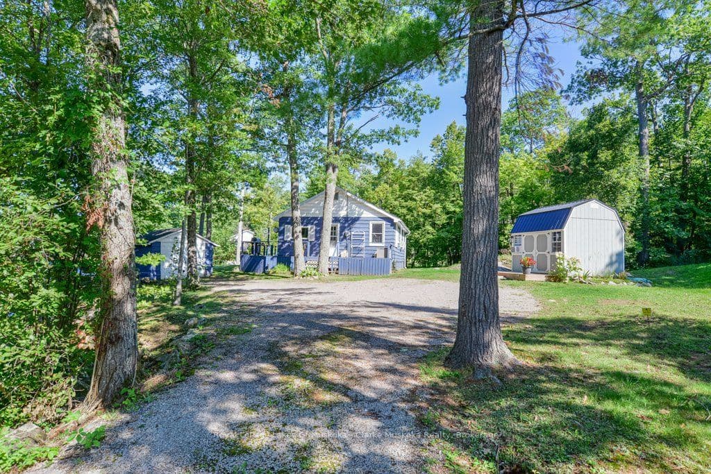 6881 Upper Big Chute Road photo 1