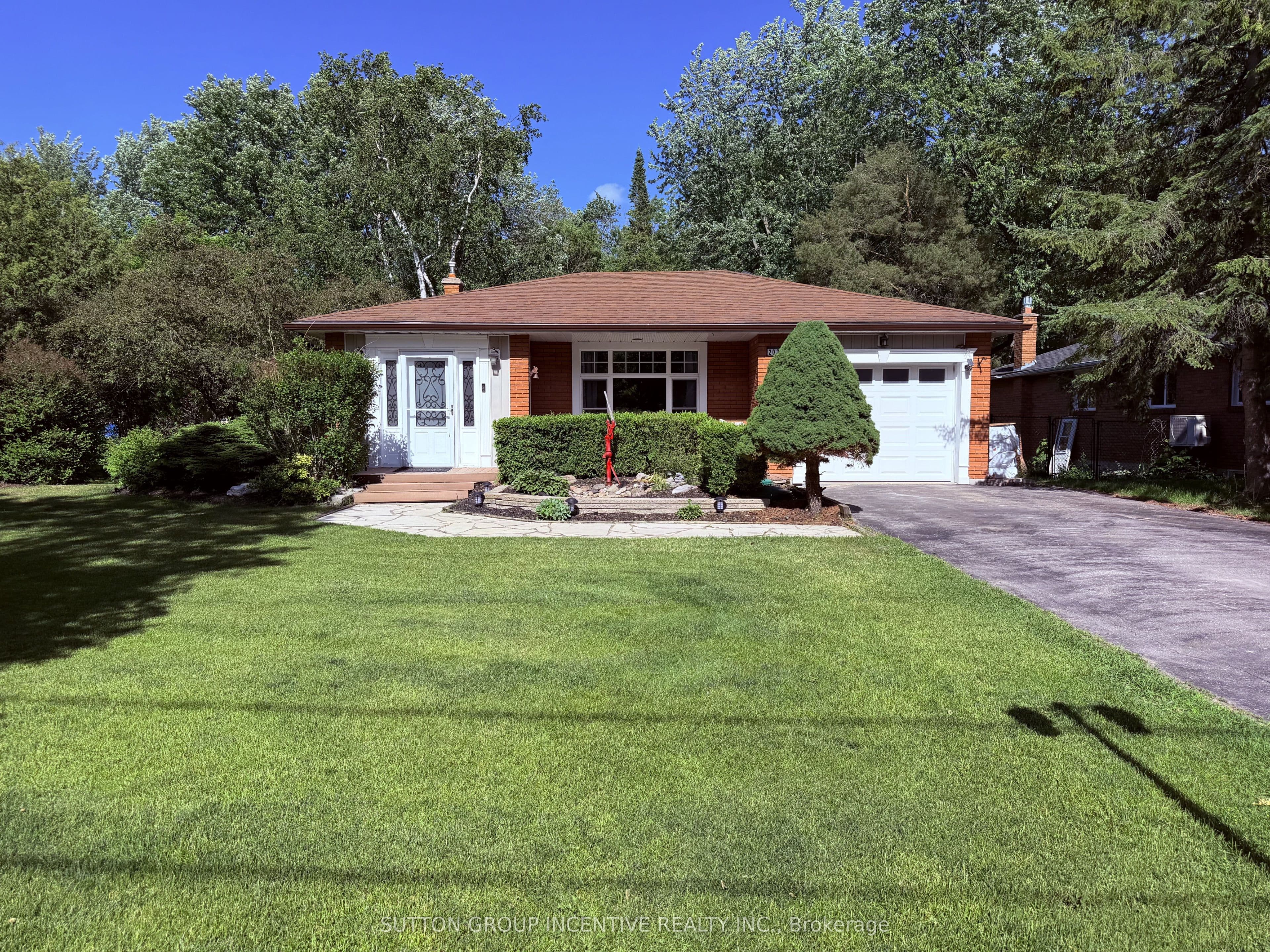 2035 Craig Road photo 1