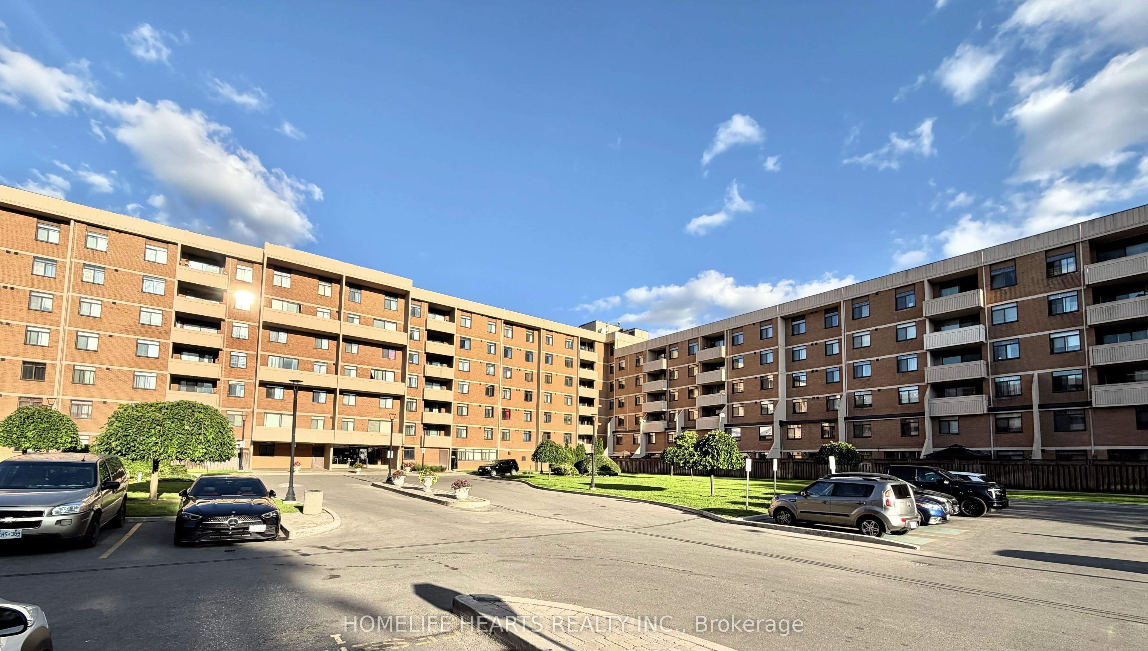 Unit 149 2645 Jane Street photo 1