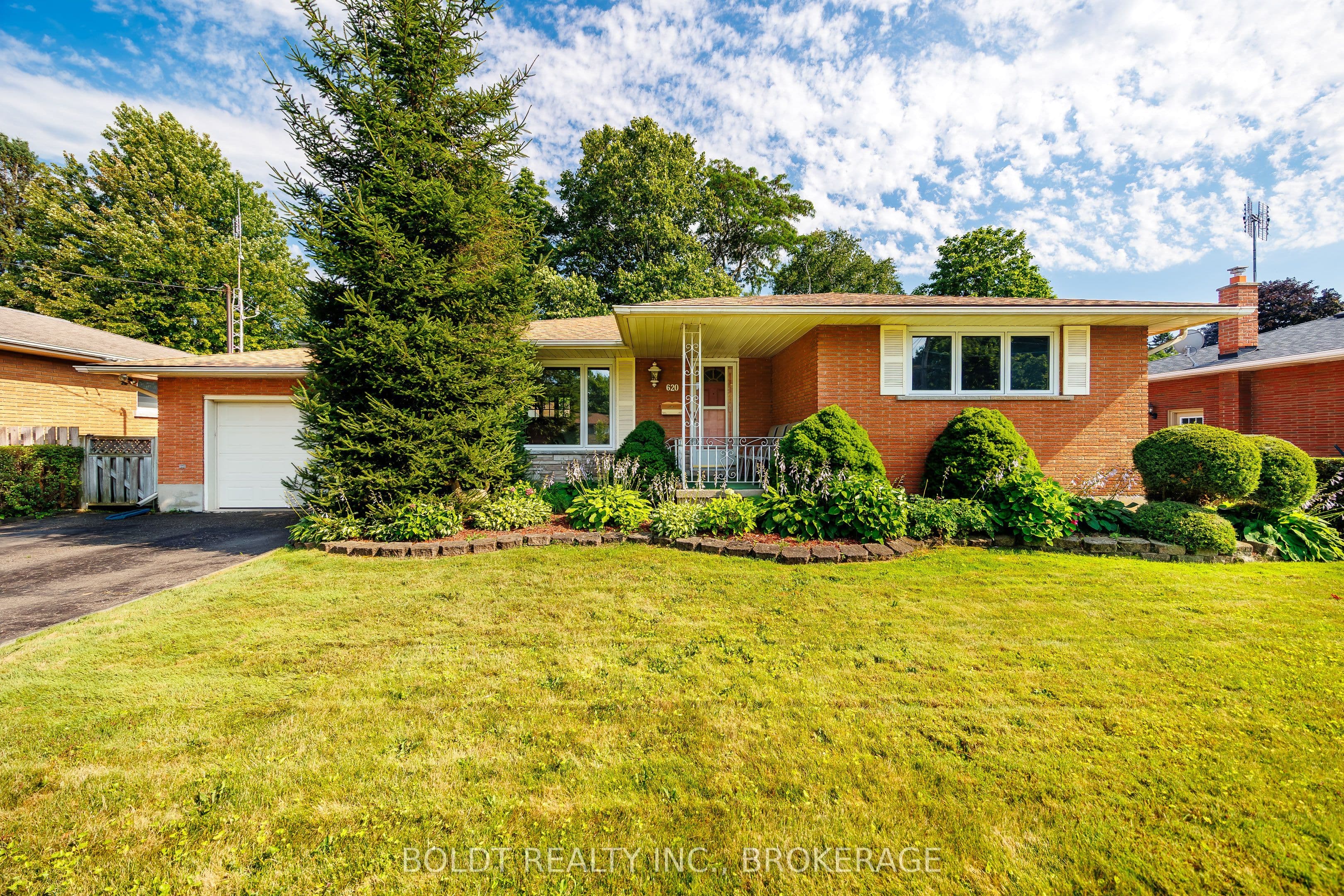 620 Scott Street photo 1