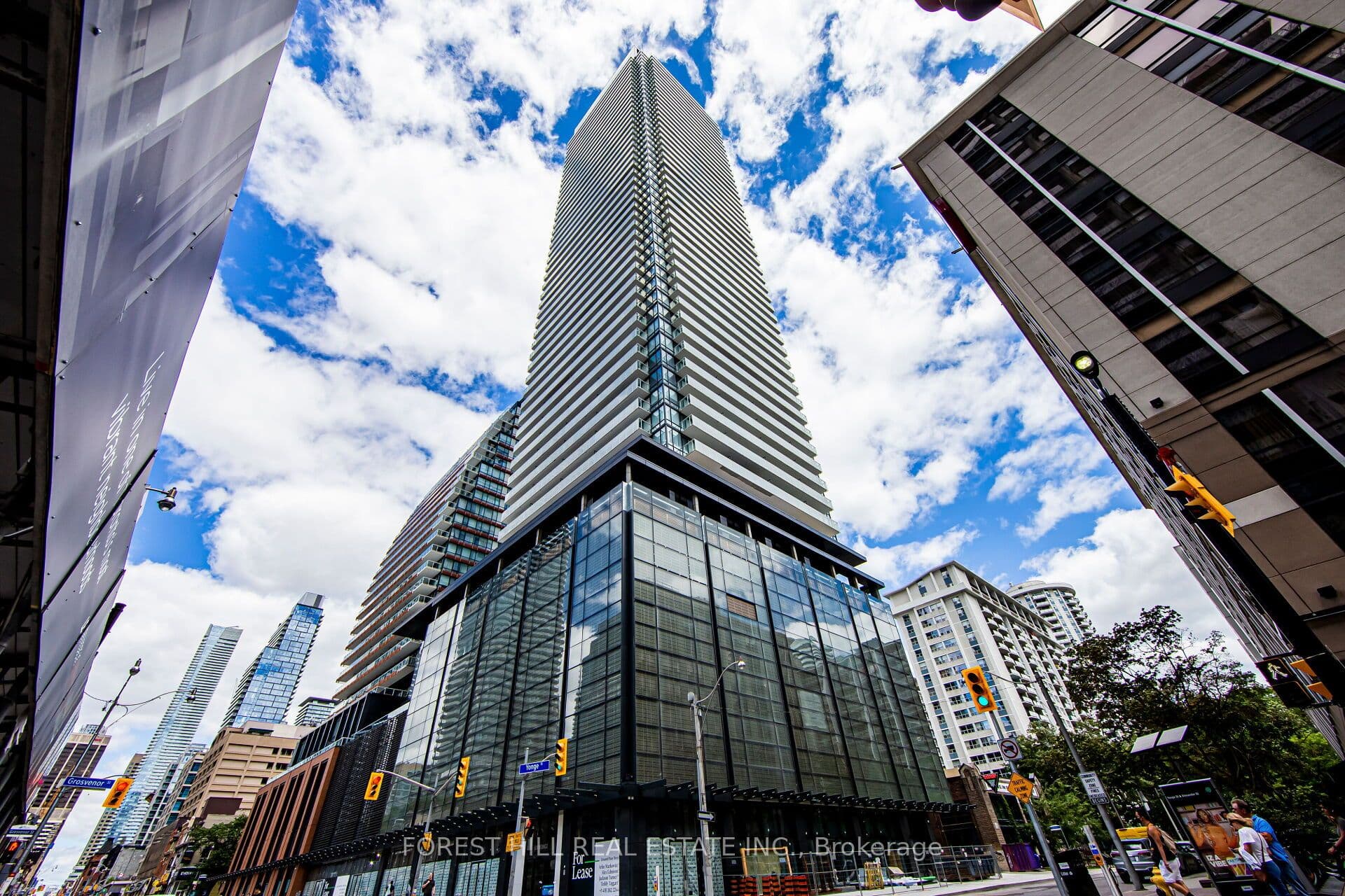 Unit 3809 501 Yonge Street photo 1