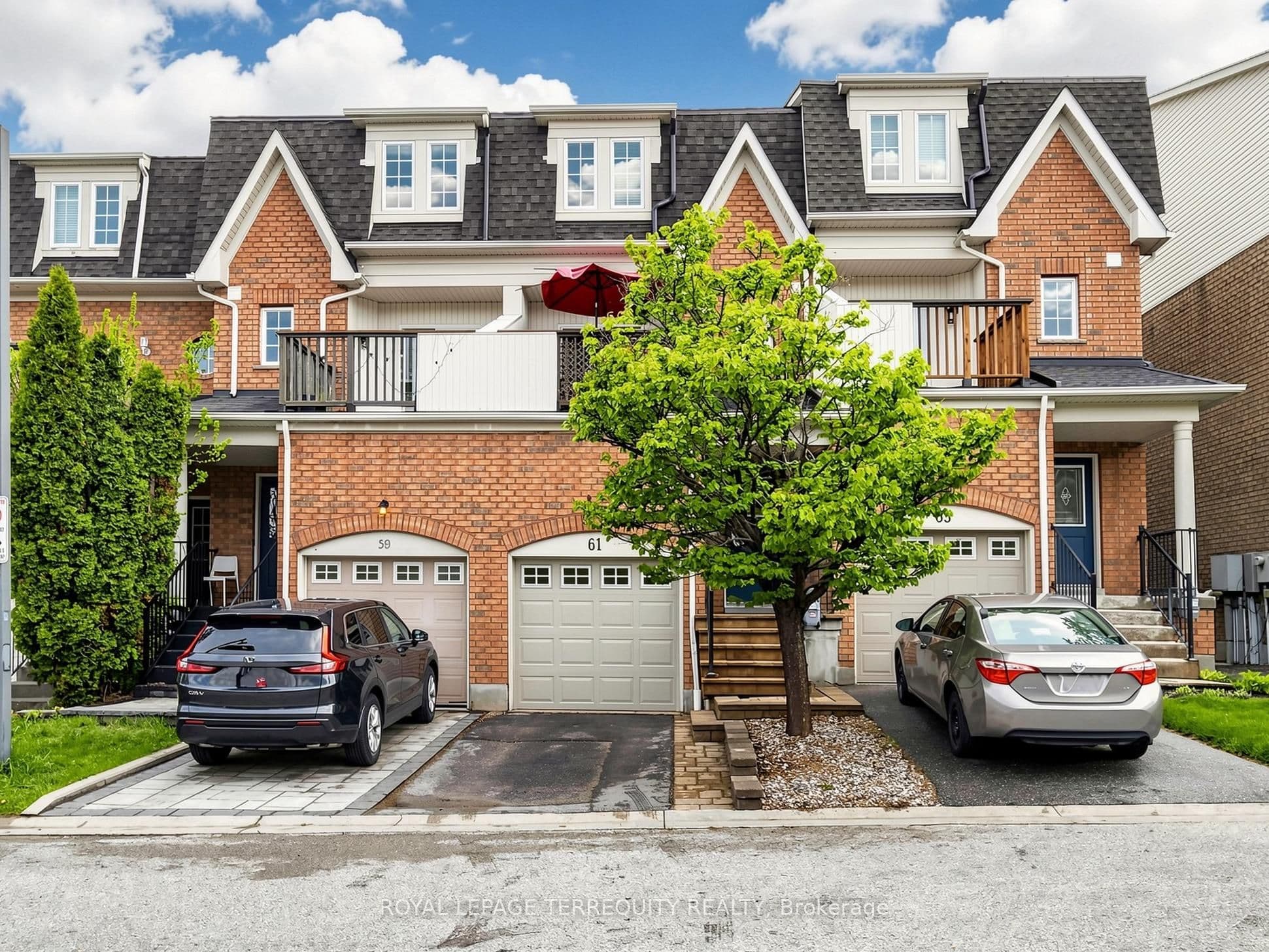 61 Sprucedale Way photo 1