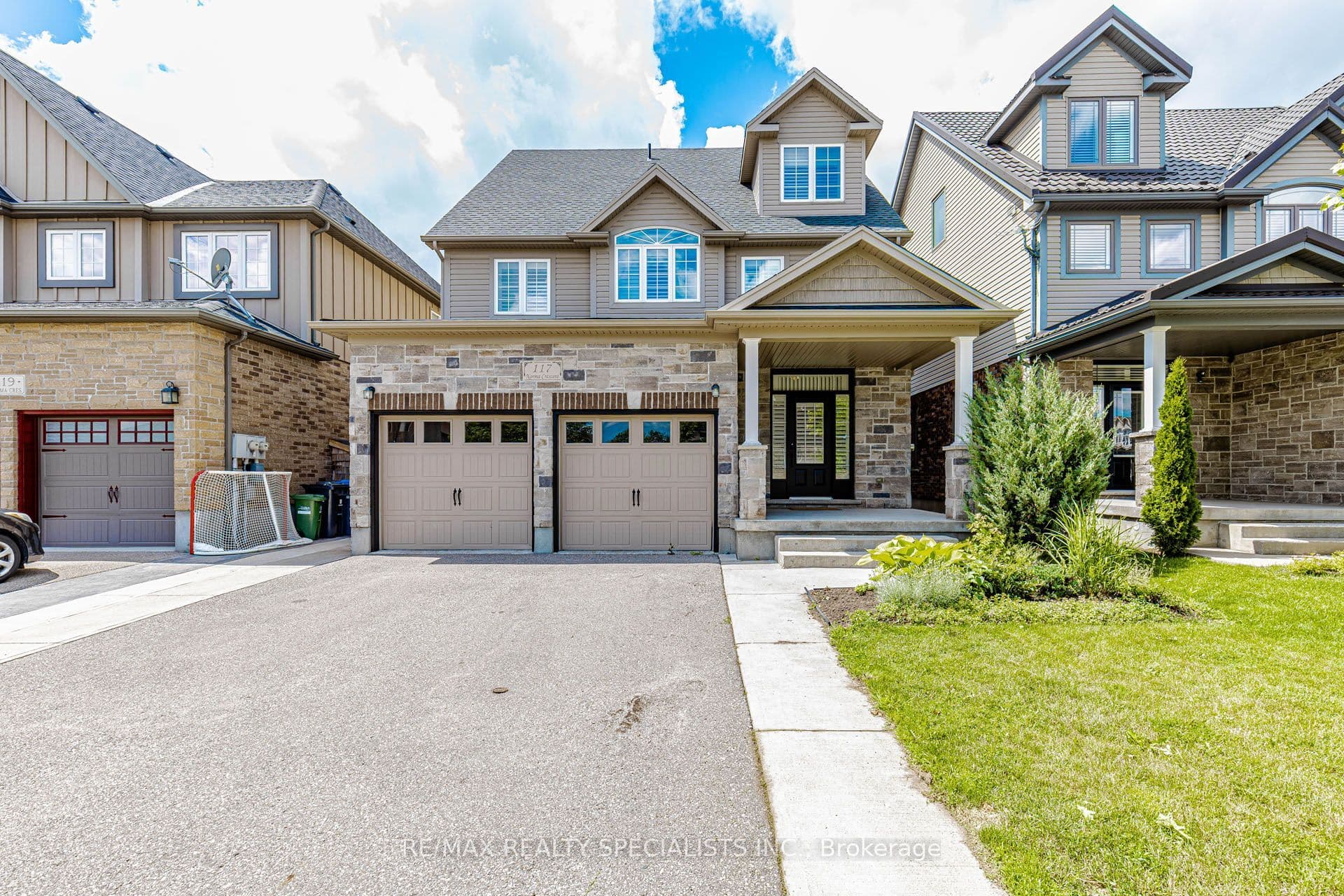 117 Norma Crescent photo 1