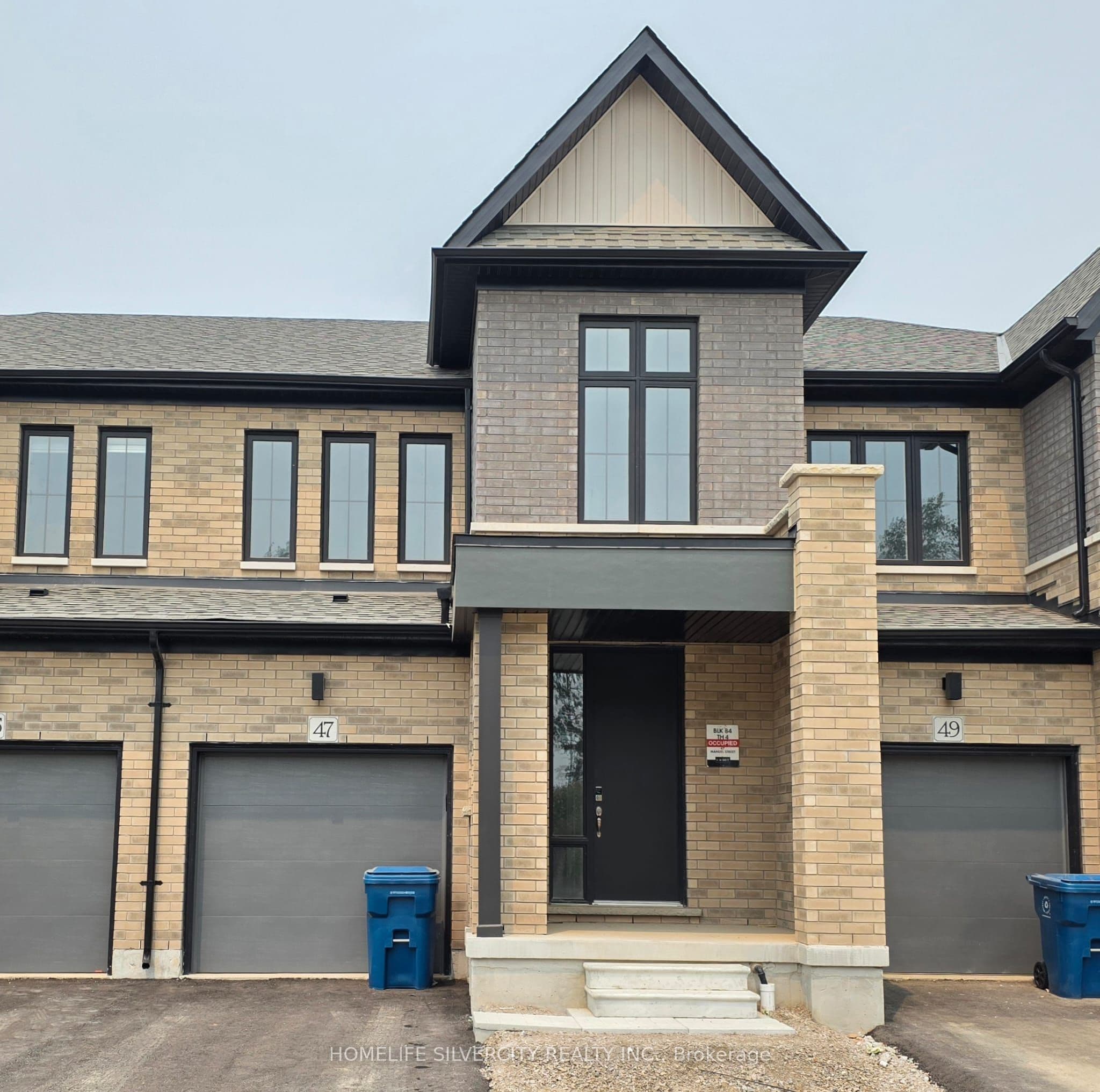 47 Manuel Street photo 1