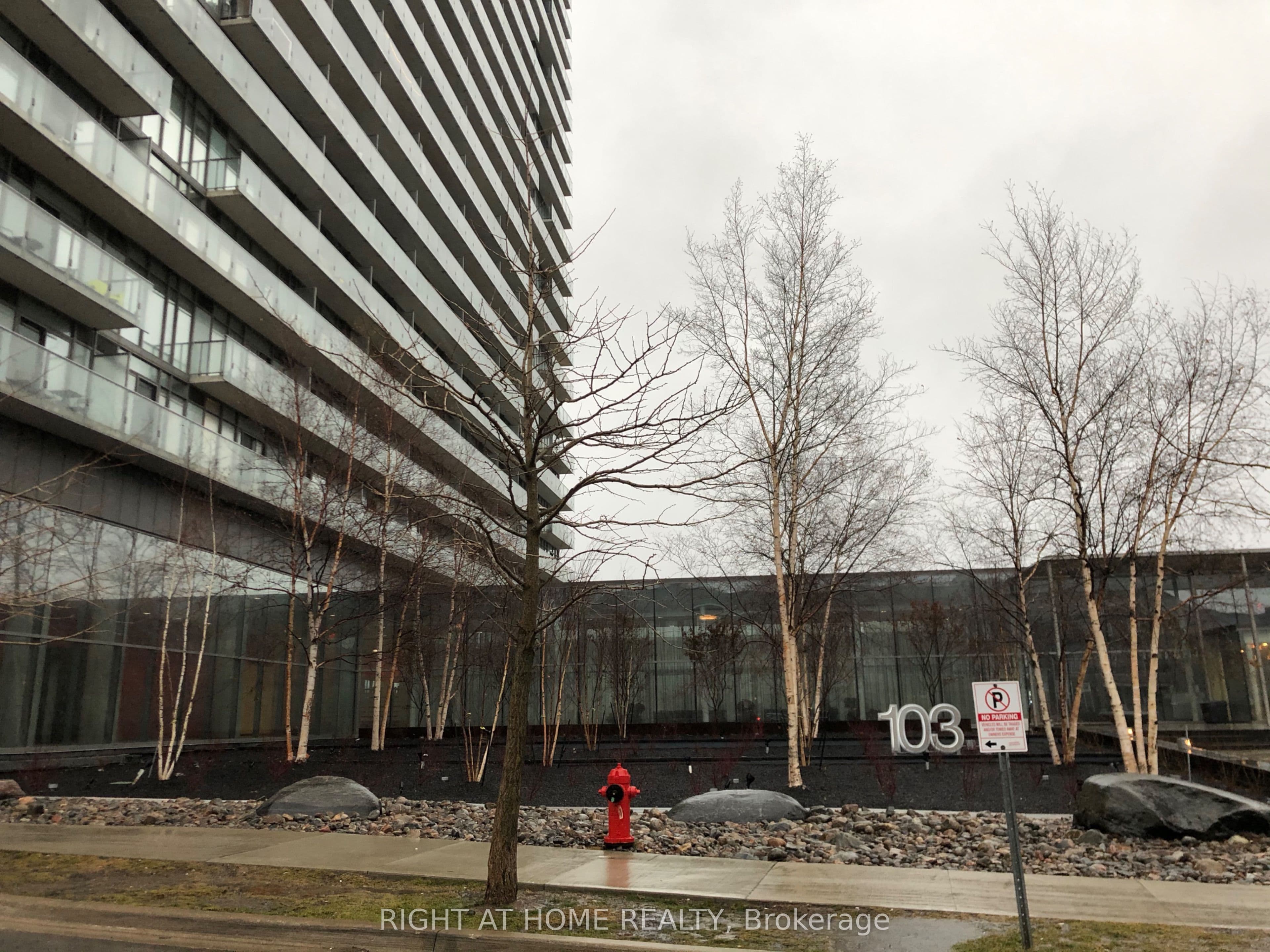 Unit 715 103 The Queensway N/A photo 1