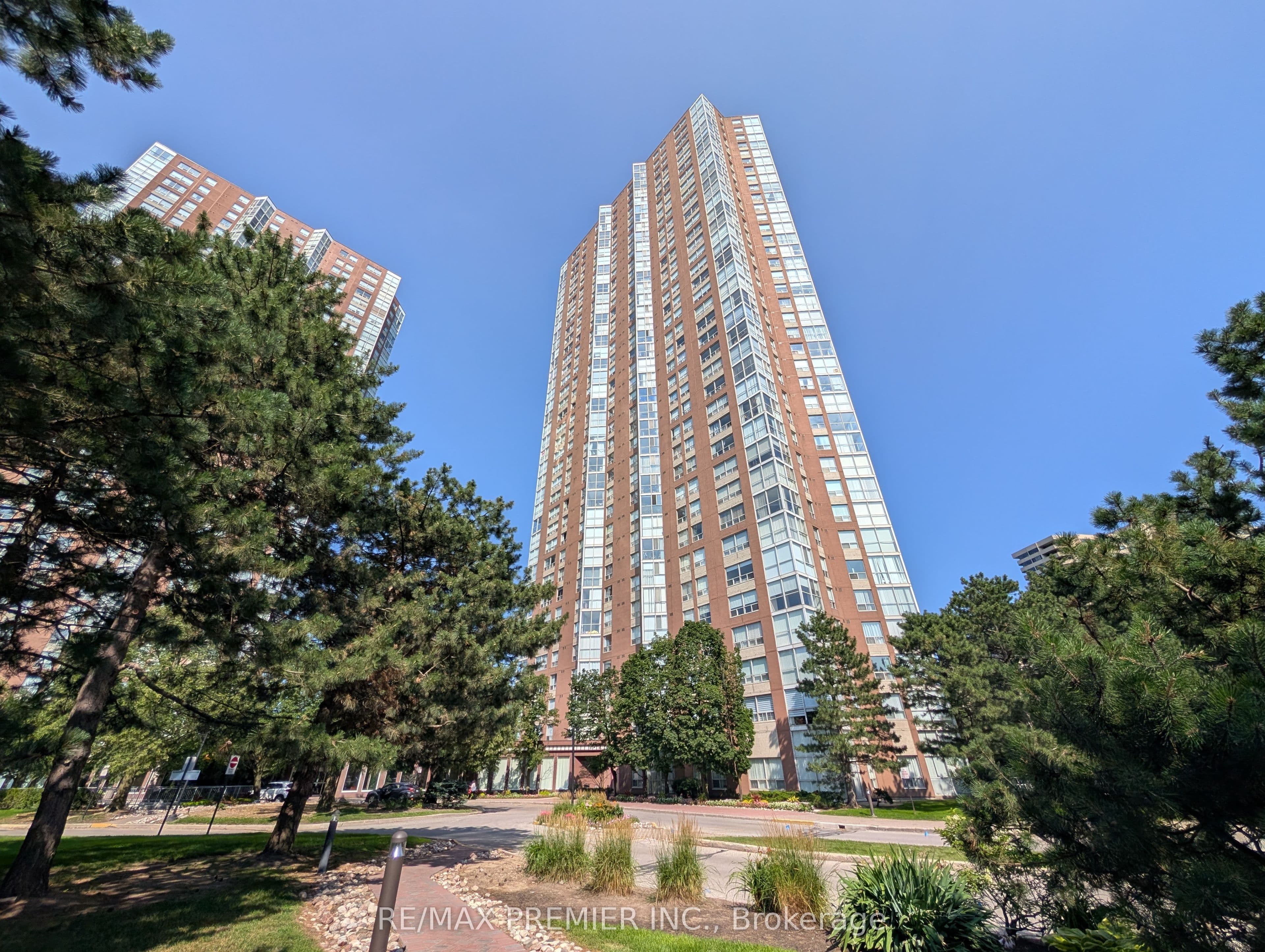 Unit 2809 5 Concorde Place photo 1