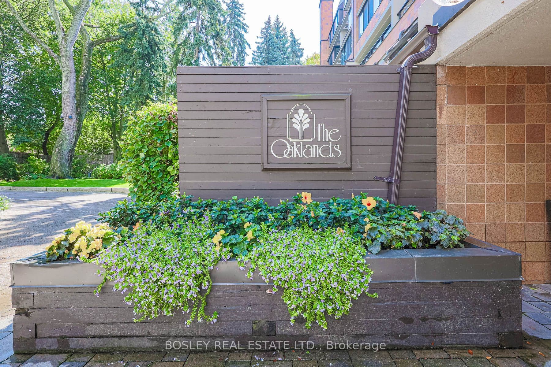 Unit 107 40 Oaklands Avenue photo 1
