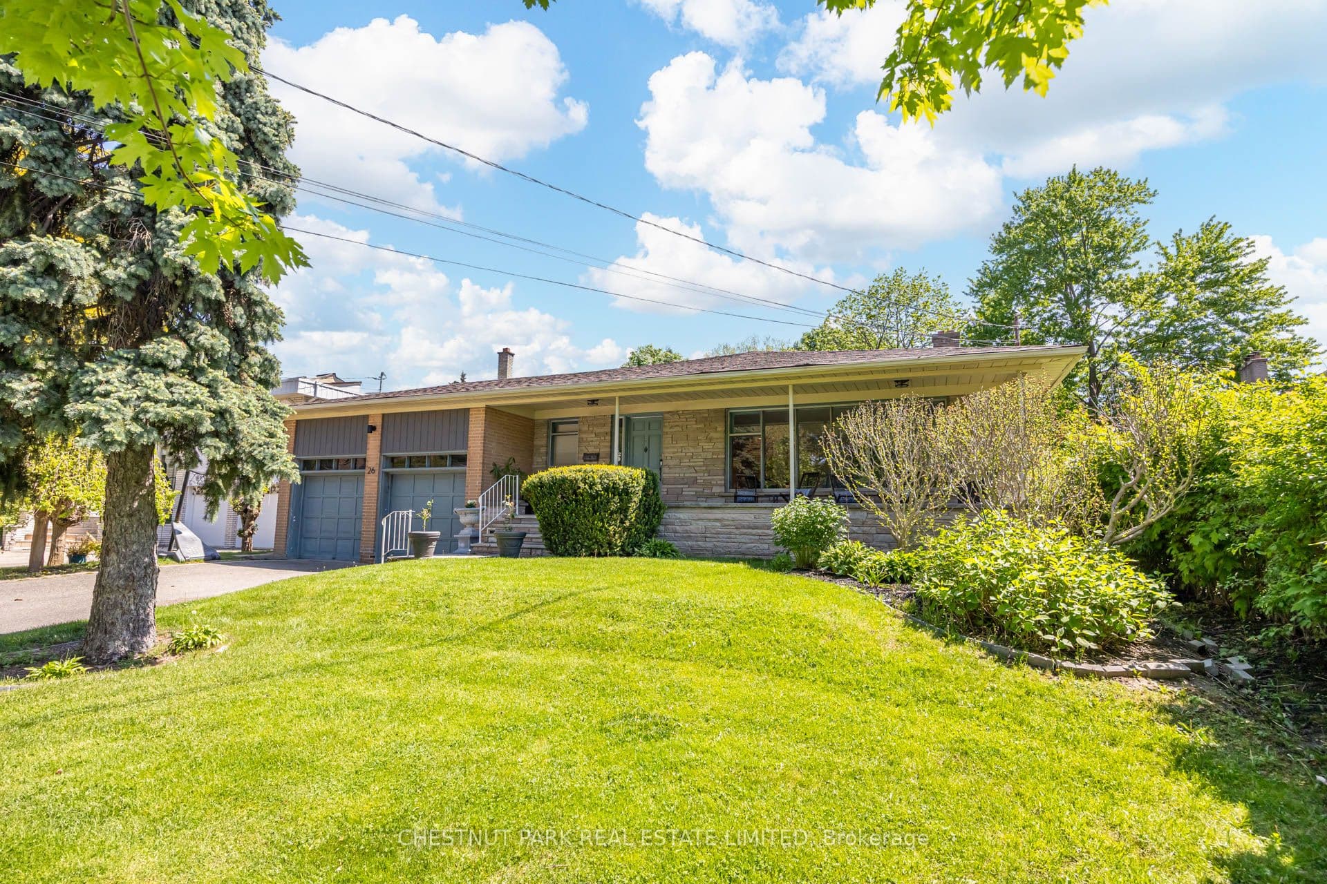 26 Hearthstone Crescent photo 1