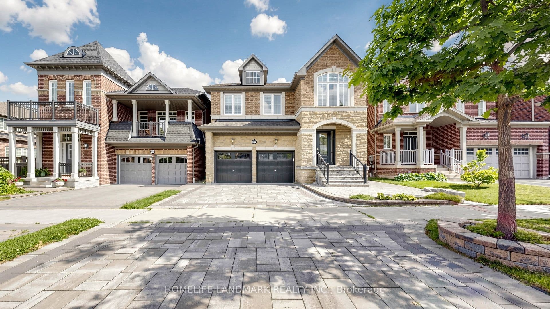 81 Prince Of Wales Drive photo 1