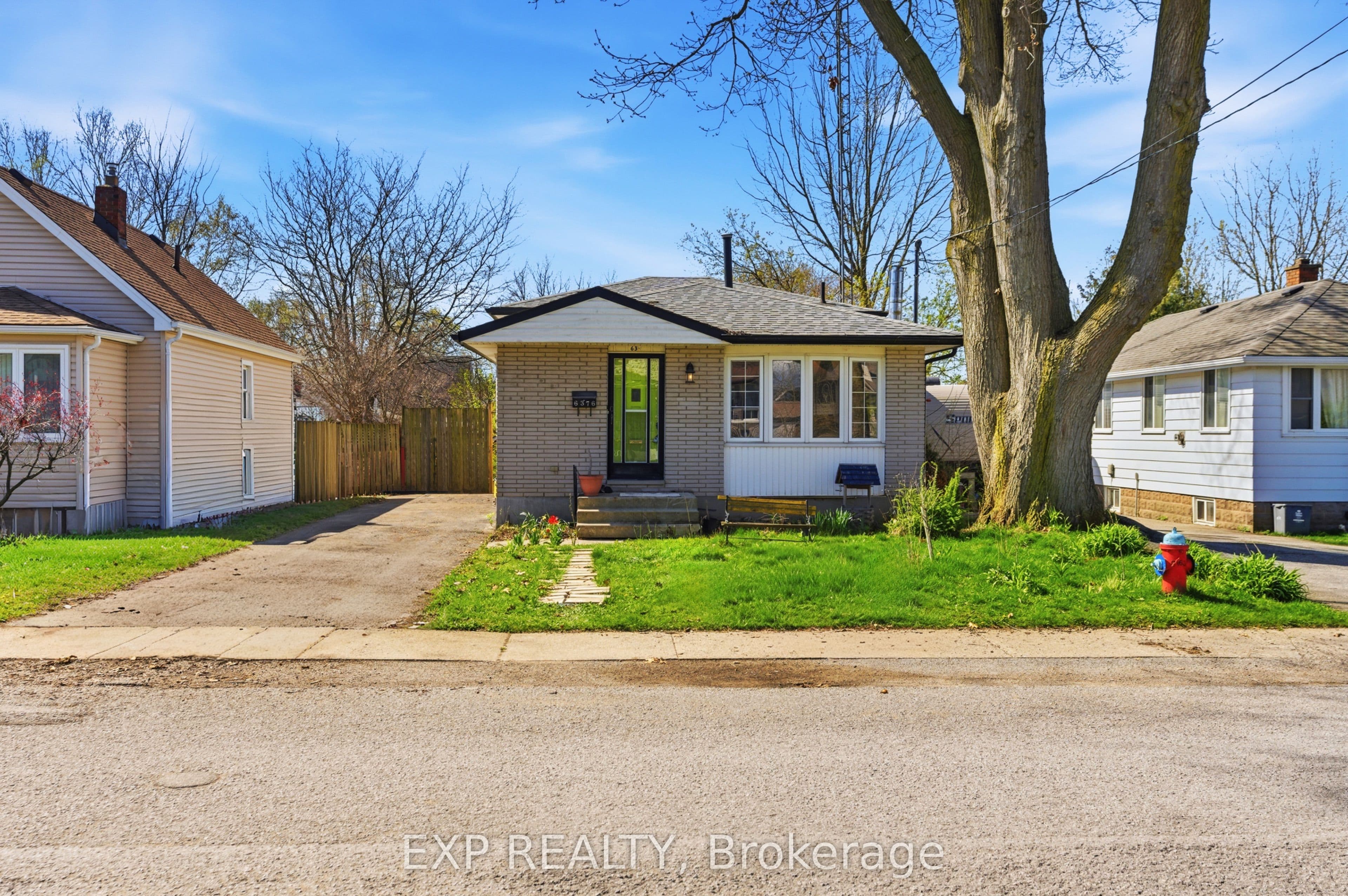 6376 Ash Street photo 1