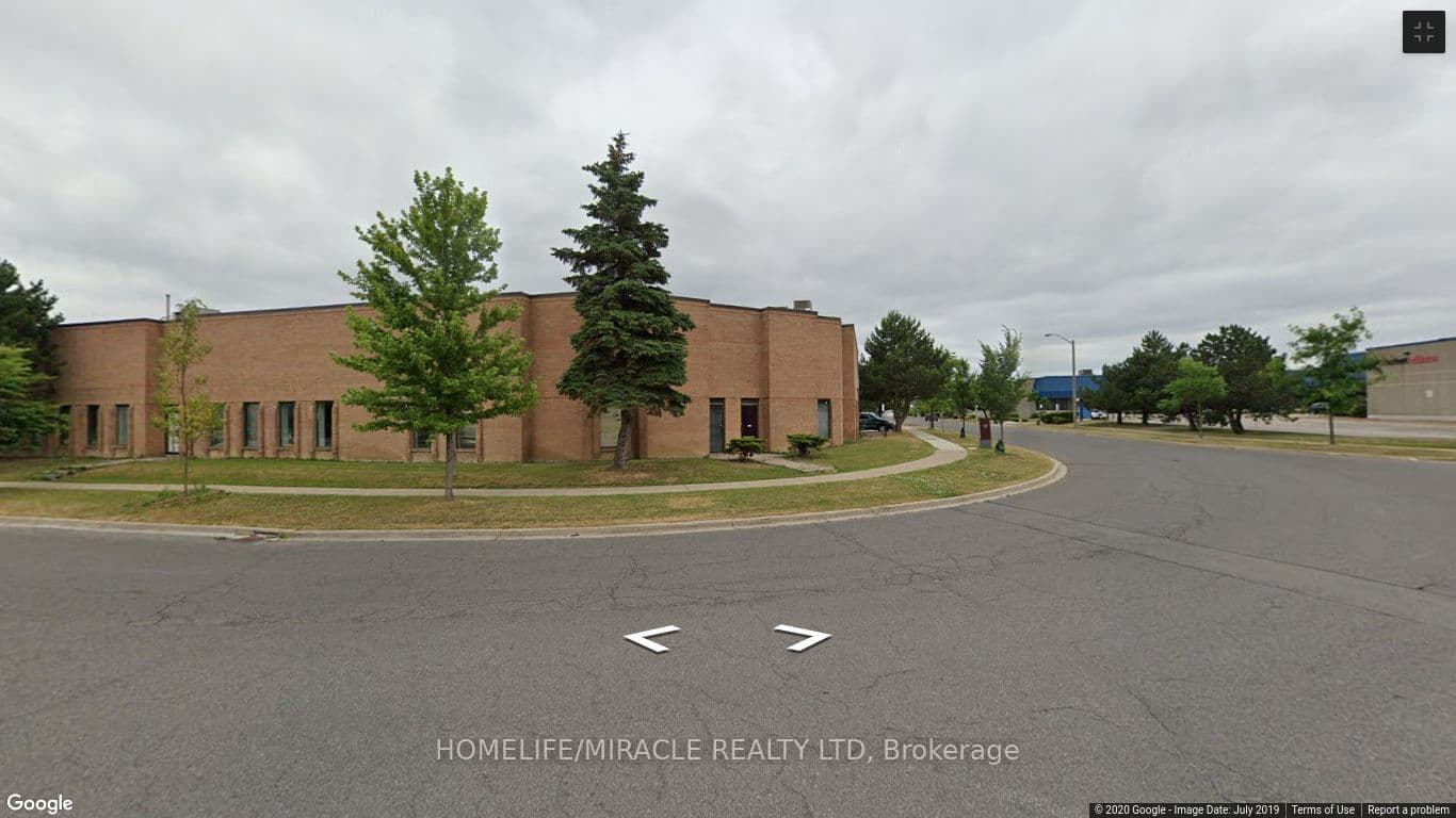 Unit 1,2,3,4,5 105 Ironside Crescent photo 1