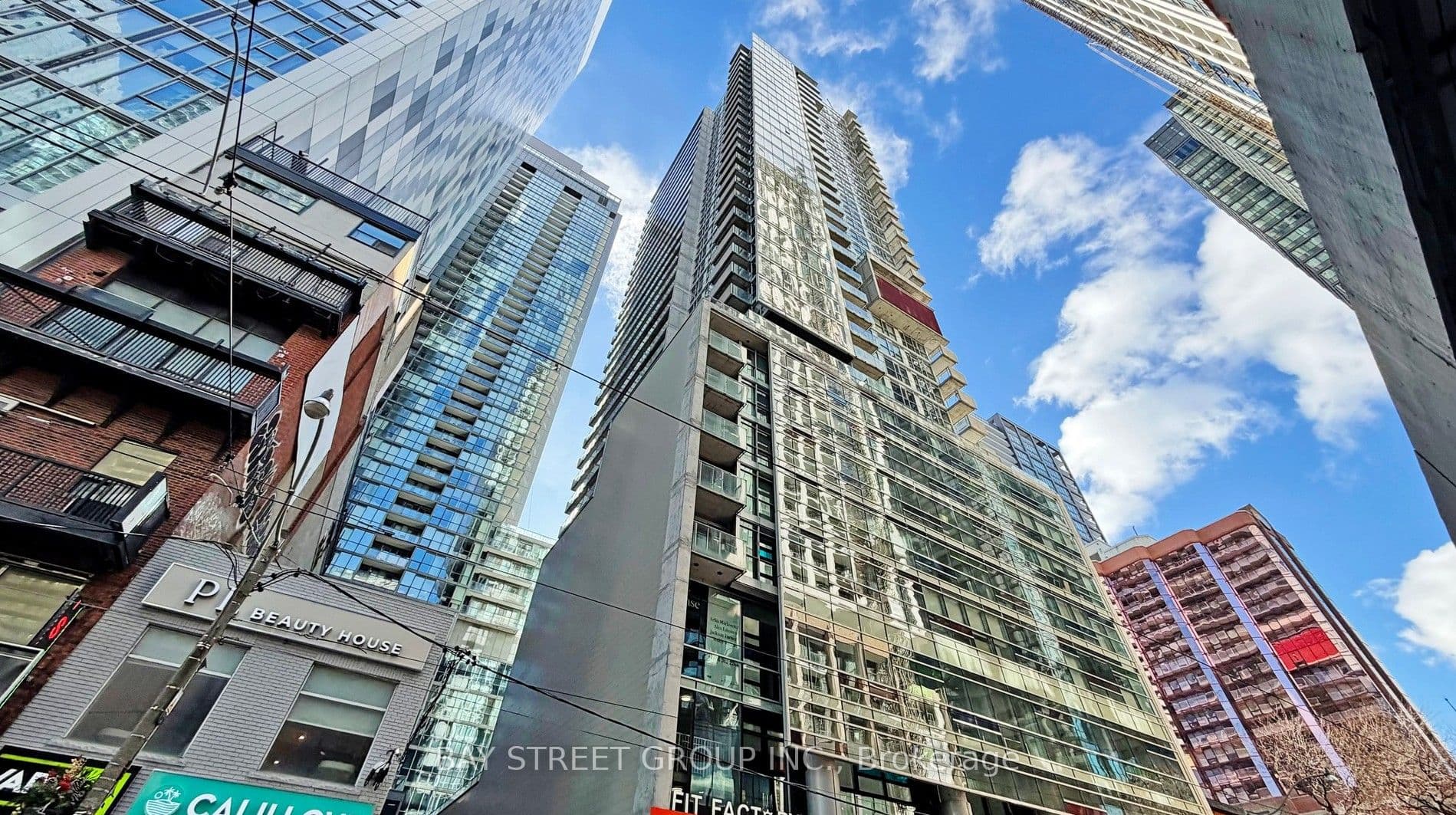 Unit 403 375 King Street photo 1