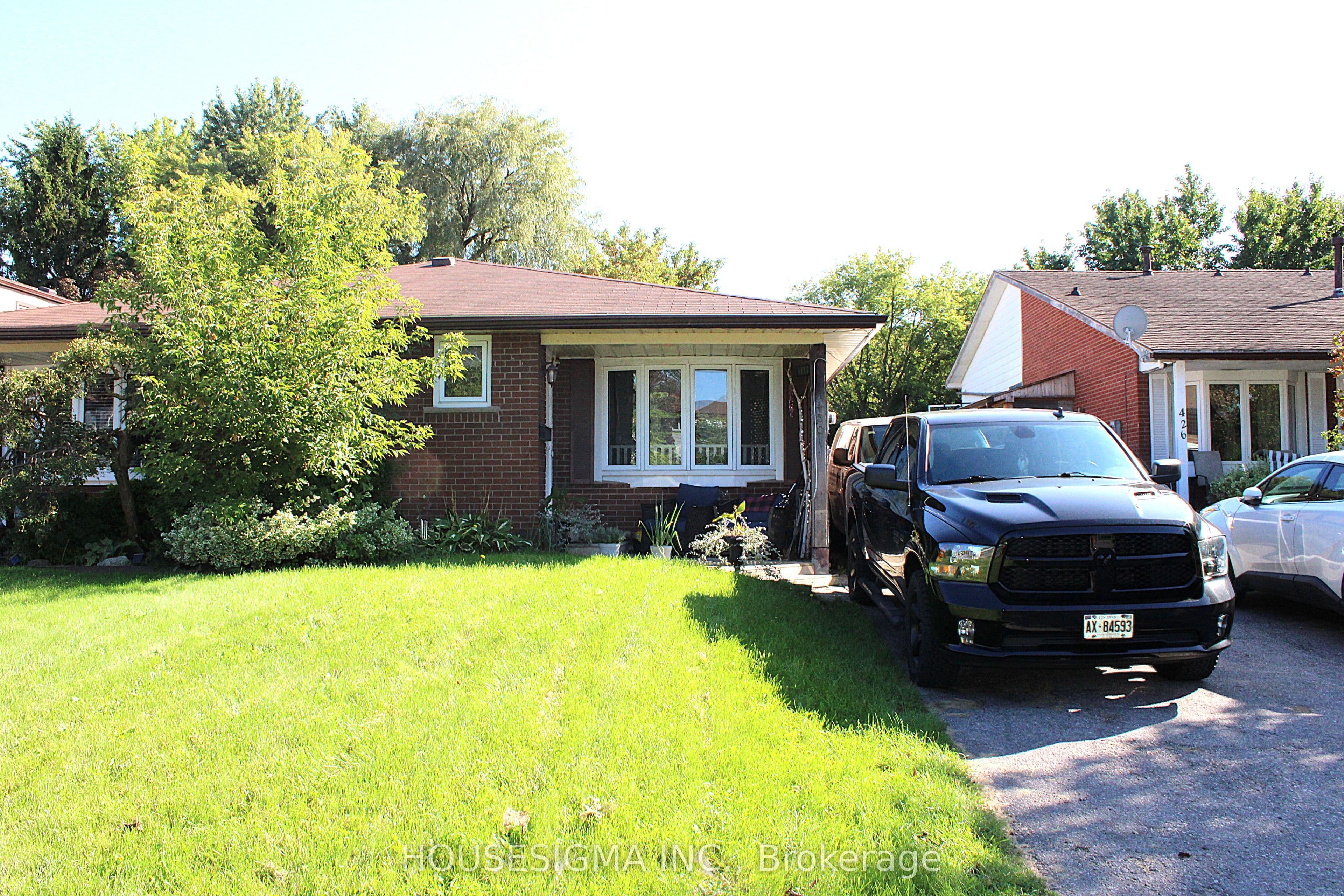 430 Harcourt Drive photo 1