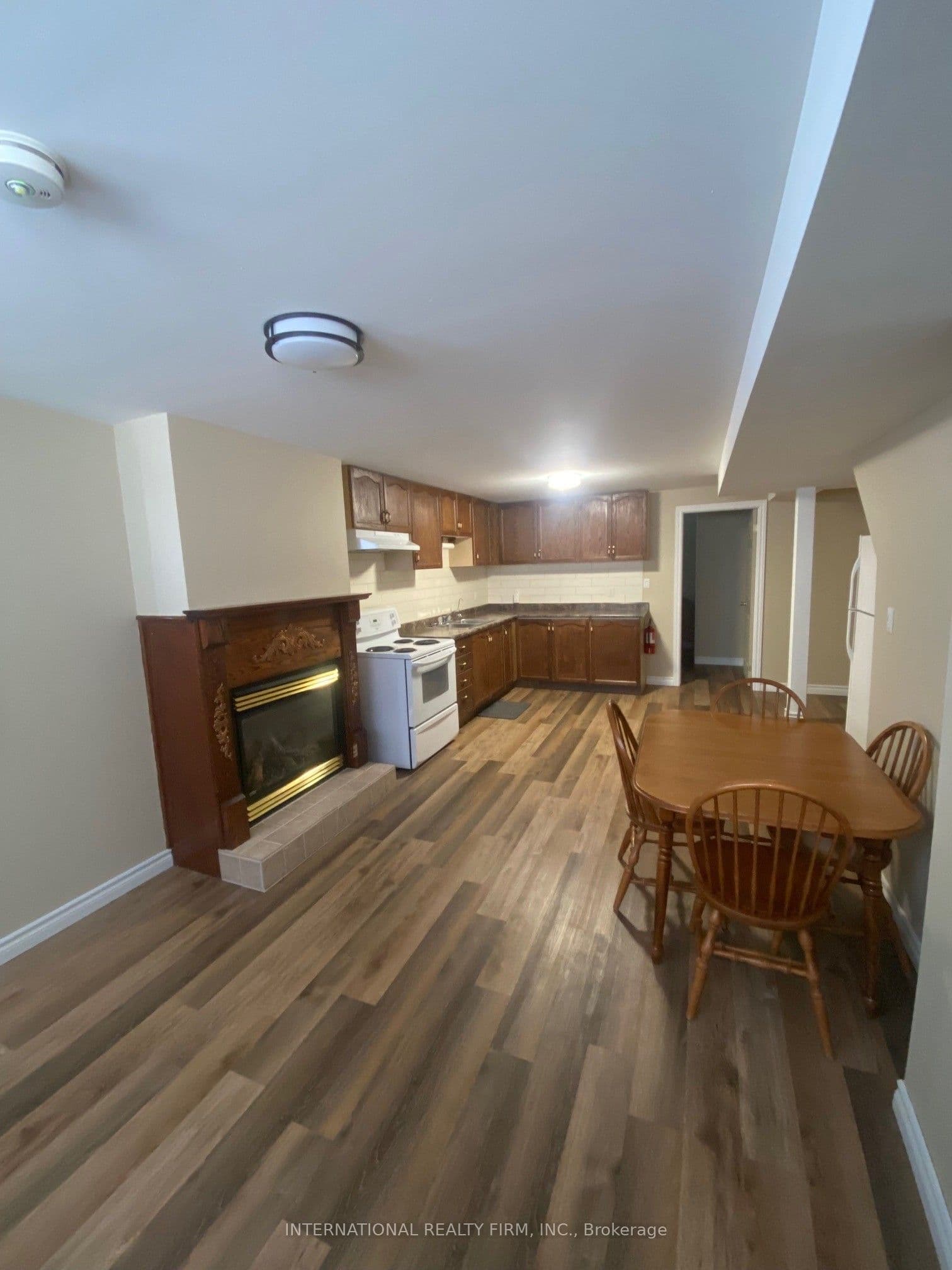 Unit BSMT 14 Mcgibbon Boulevard photo 1