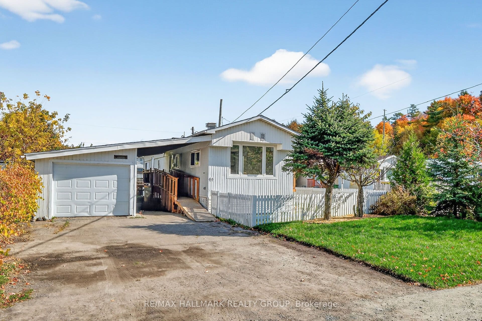 Unit 68 3535 St. Joseph Boulevard photo 1