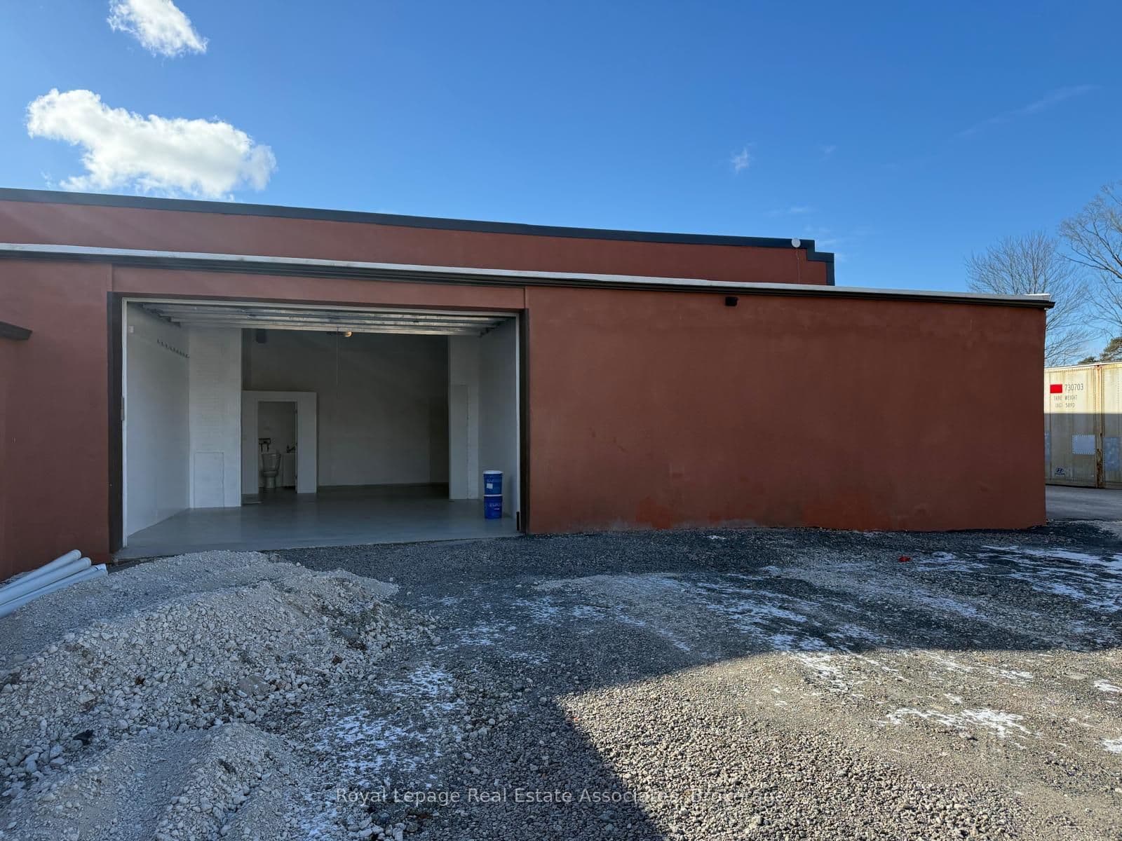 Unit 7 1299 St Mary's Avenue photo 1