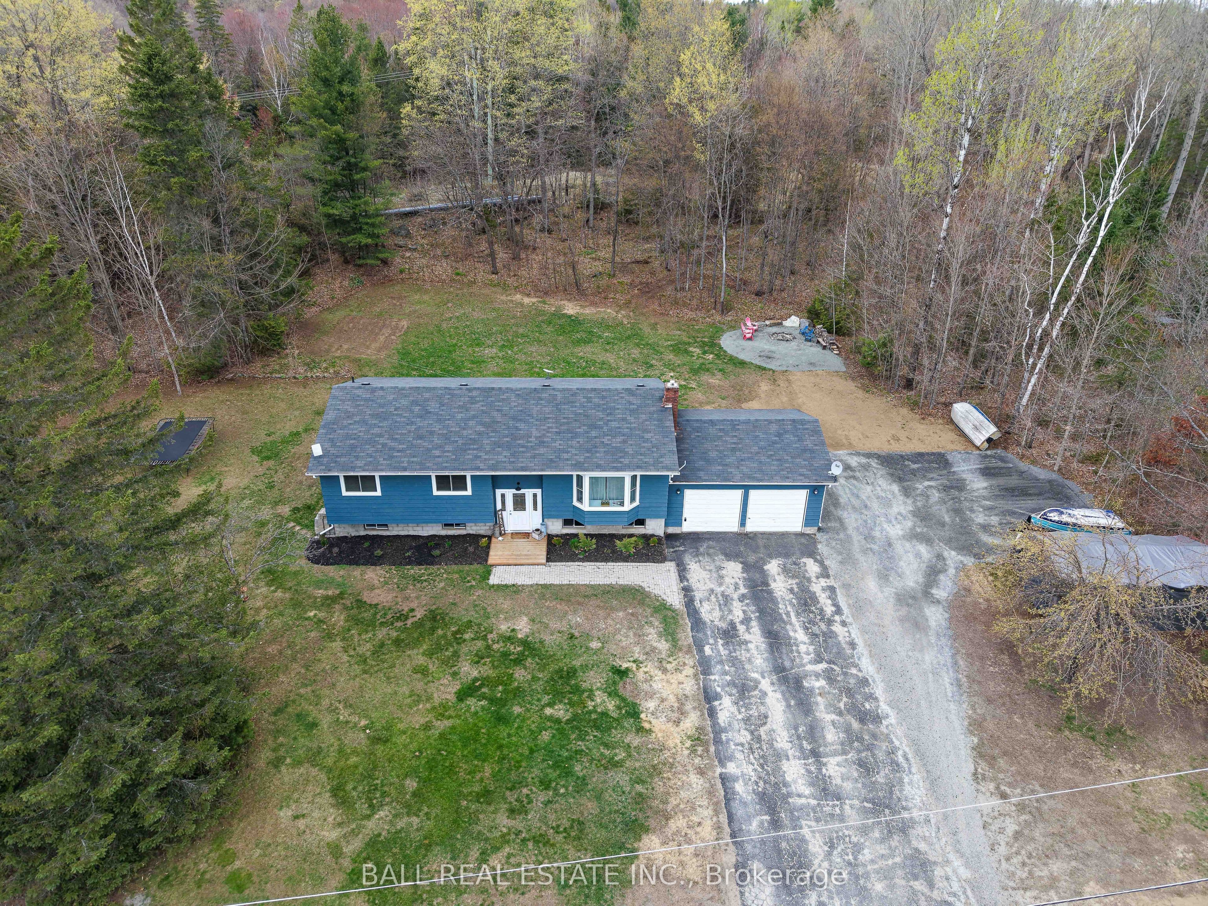 47 Denison Drive photo 1