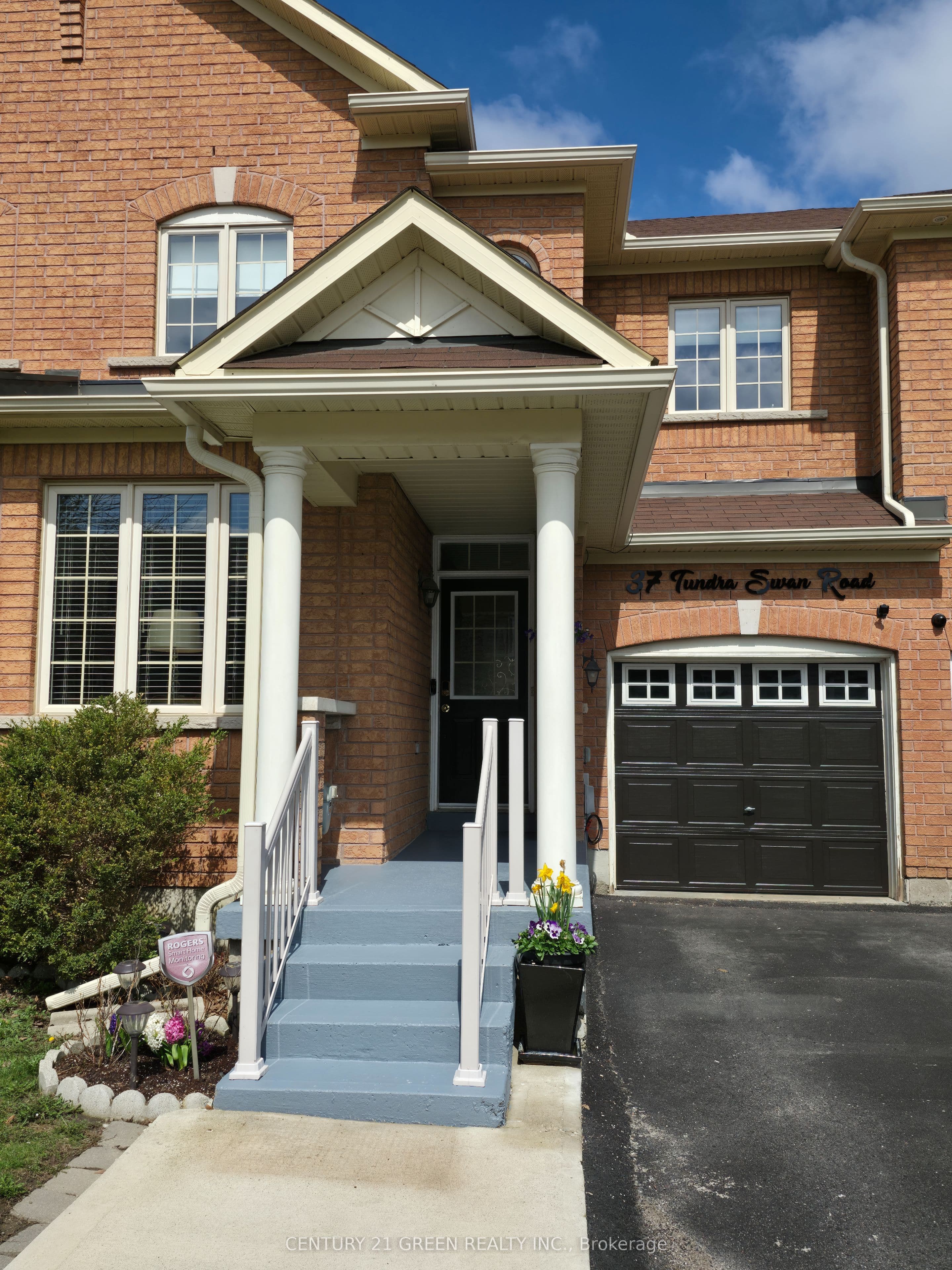 37 Tundra Swan Road photo 1