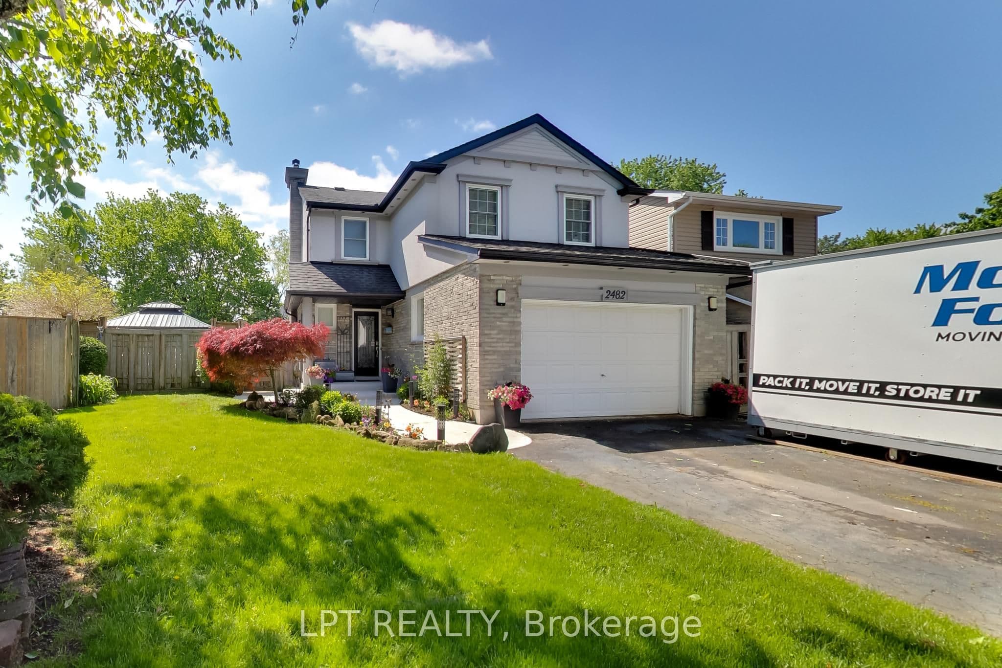 2482 Snowhill Court photo 1