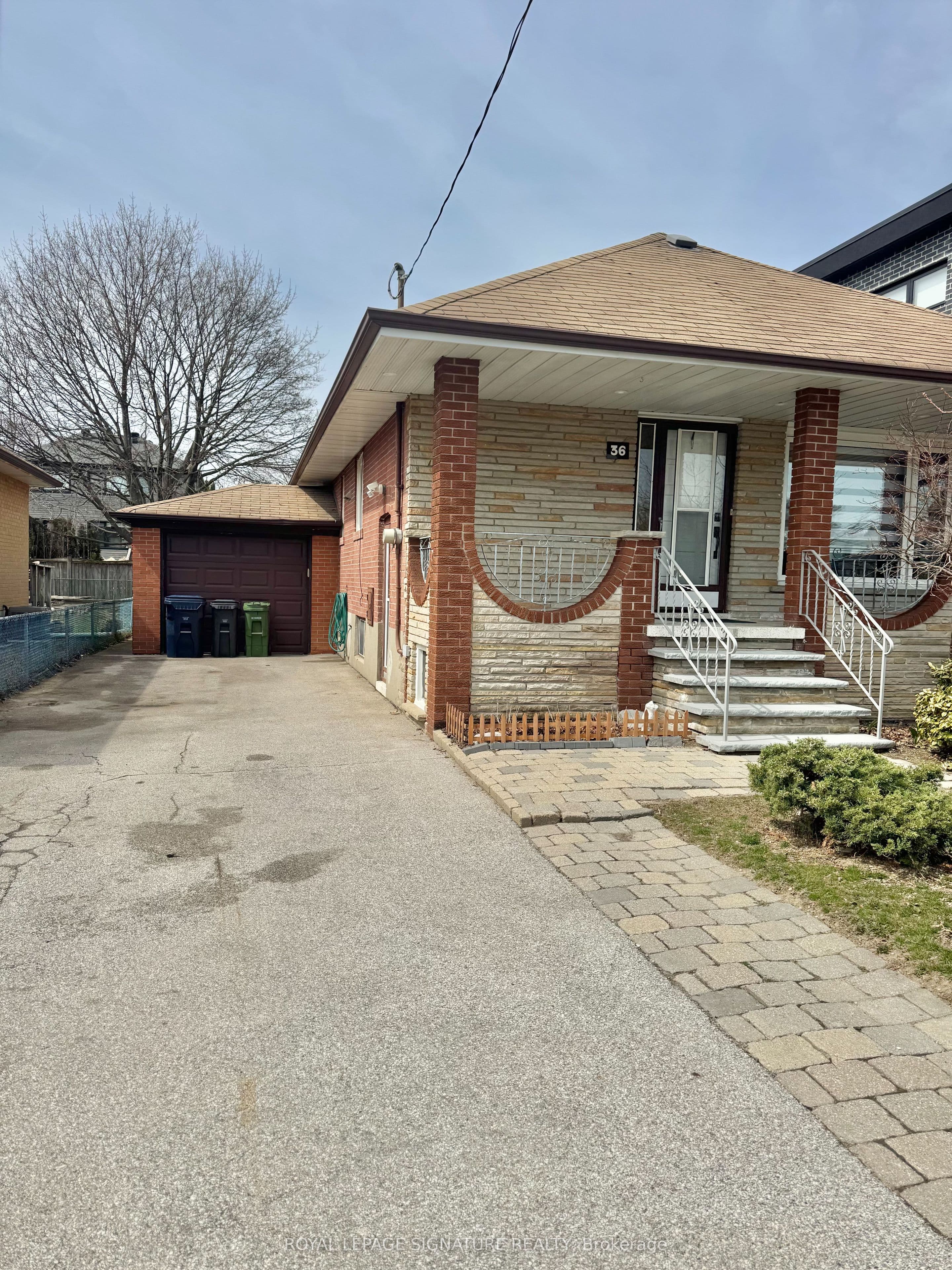 Unit Lower 36 Ashmore Avenue photo 1