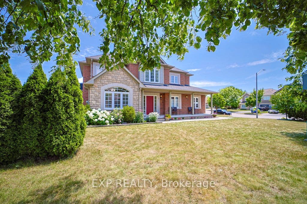 2 Carlson Place photo 1