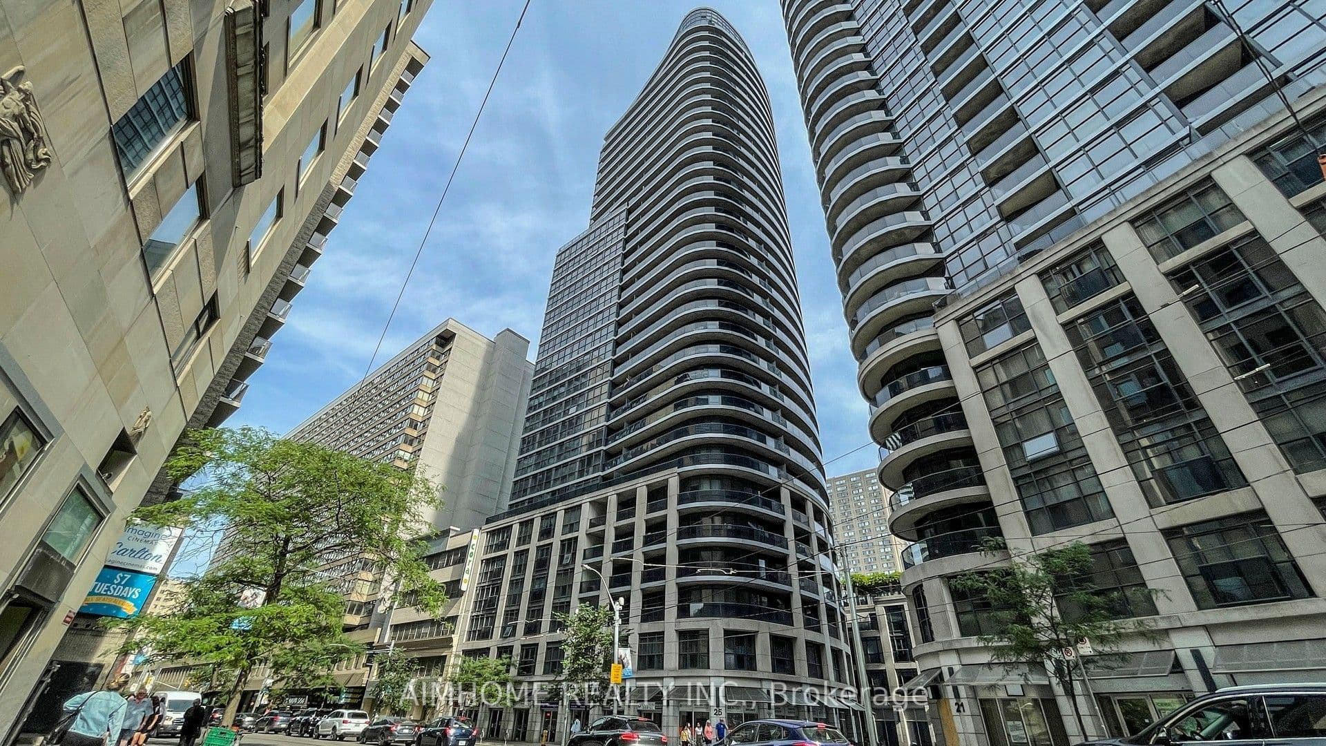 Unit 1002 25 Carlton Street photo 1