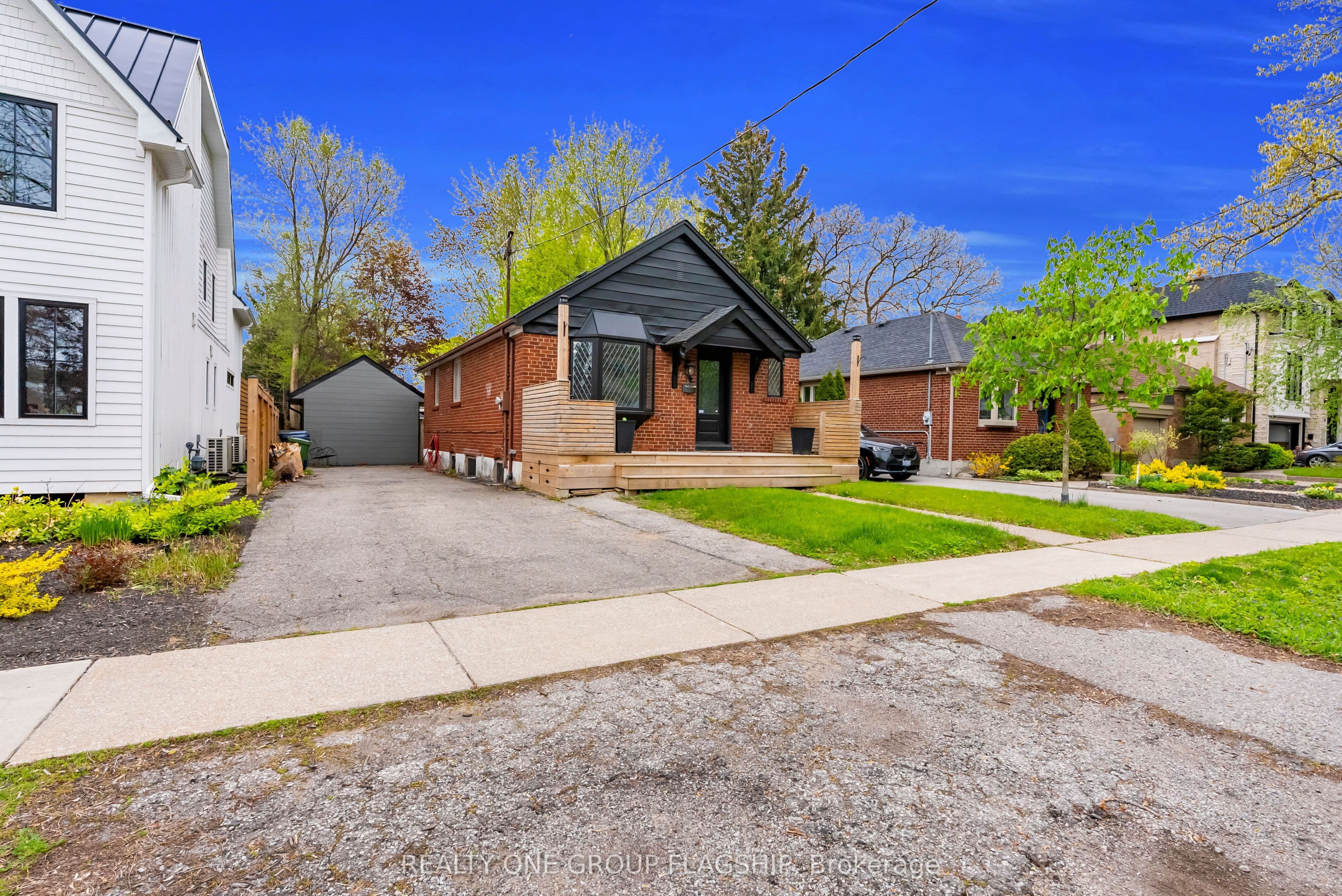 19 Yorkview Drive photo 1