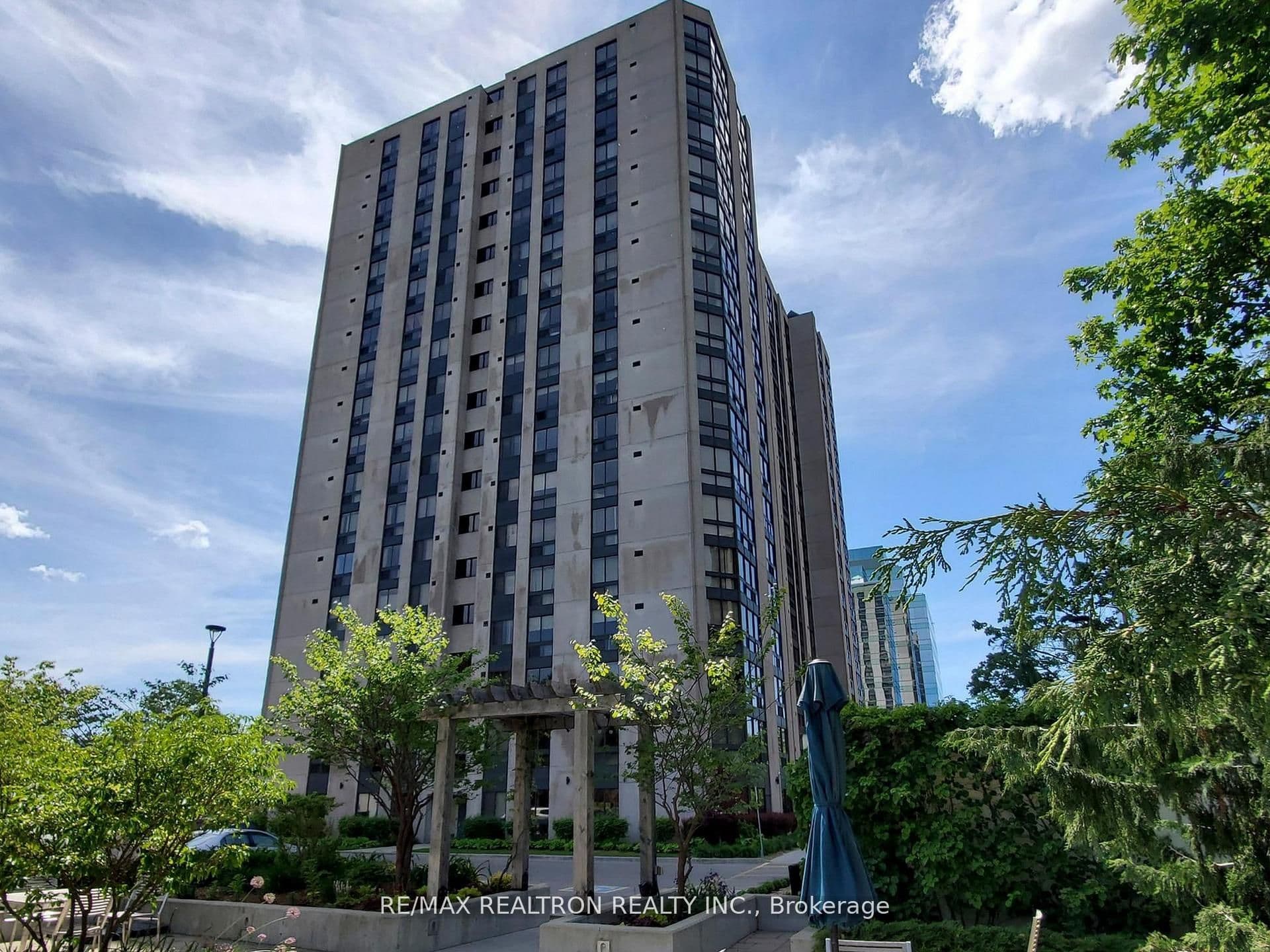 Unit 1208 5 Kenneth Avenue photo 1