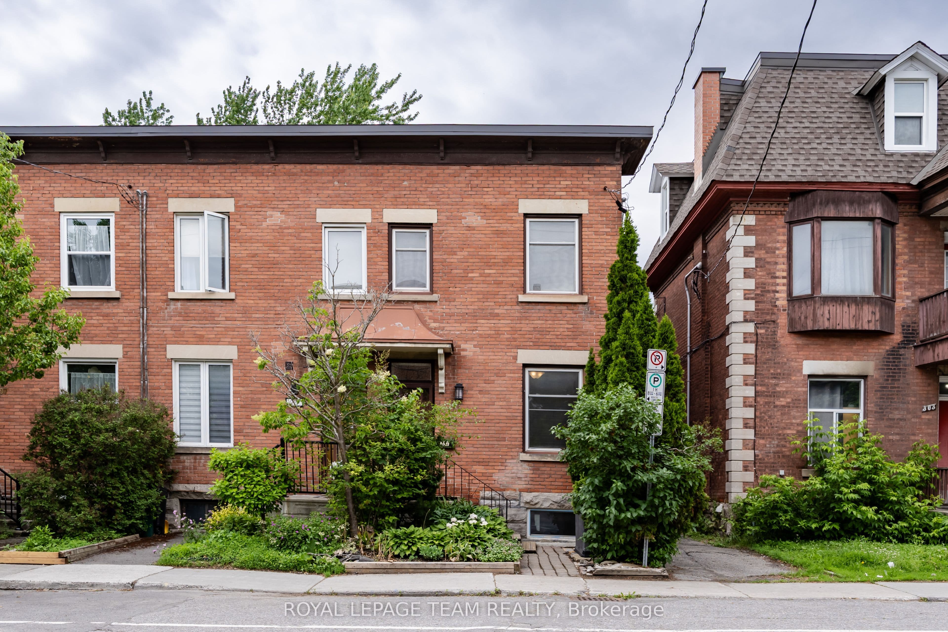 301 Somerset Street photo 1