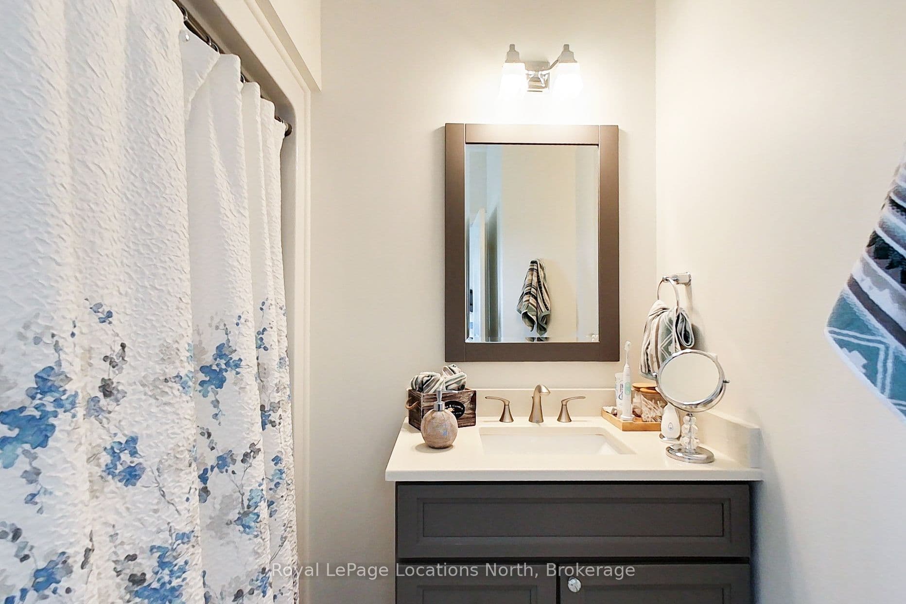 204 Mactay Drive photo 1