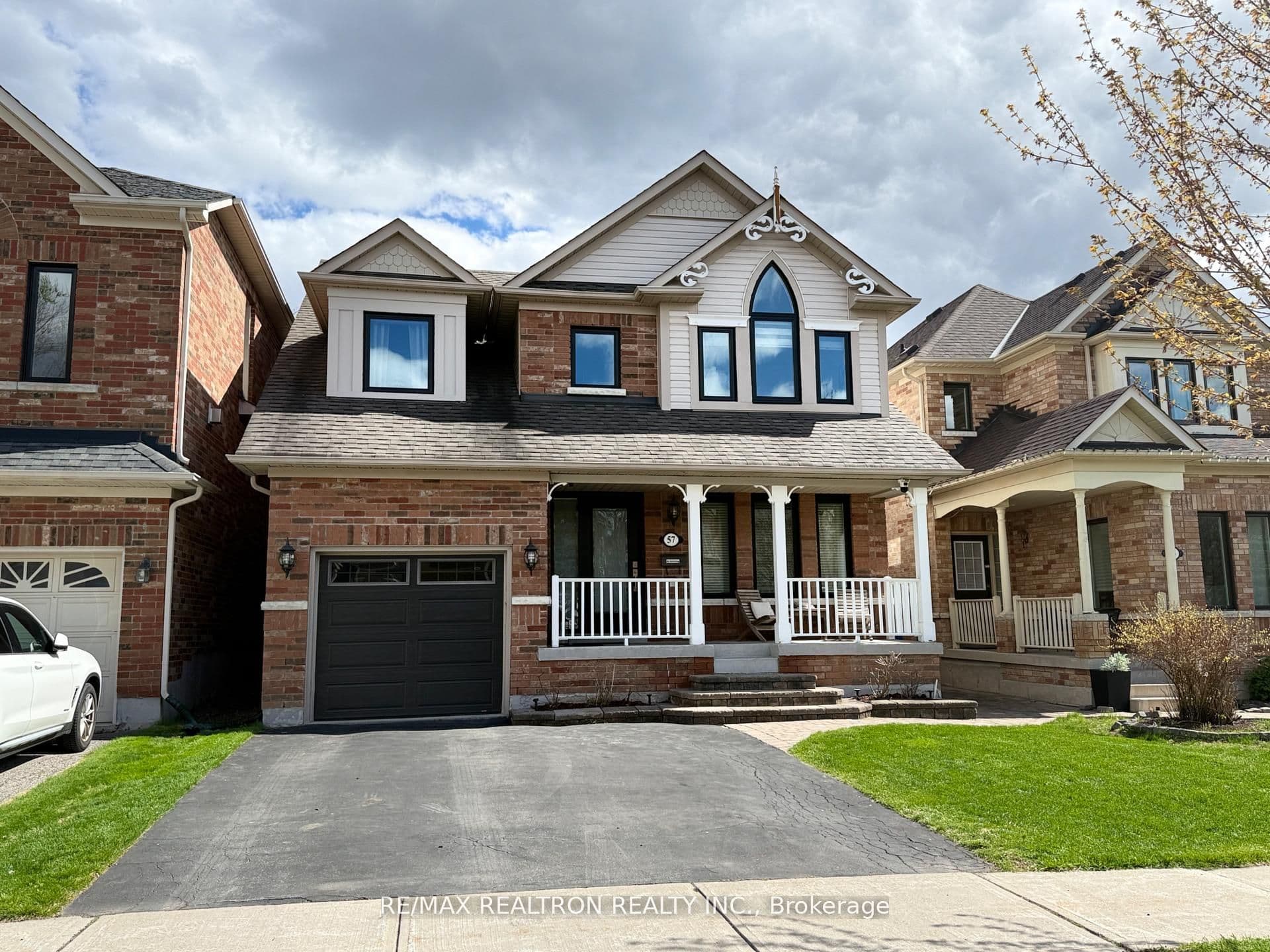 57 Skipton Trail photo 1
