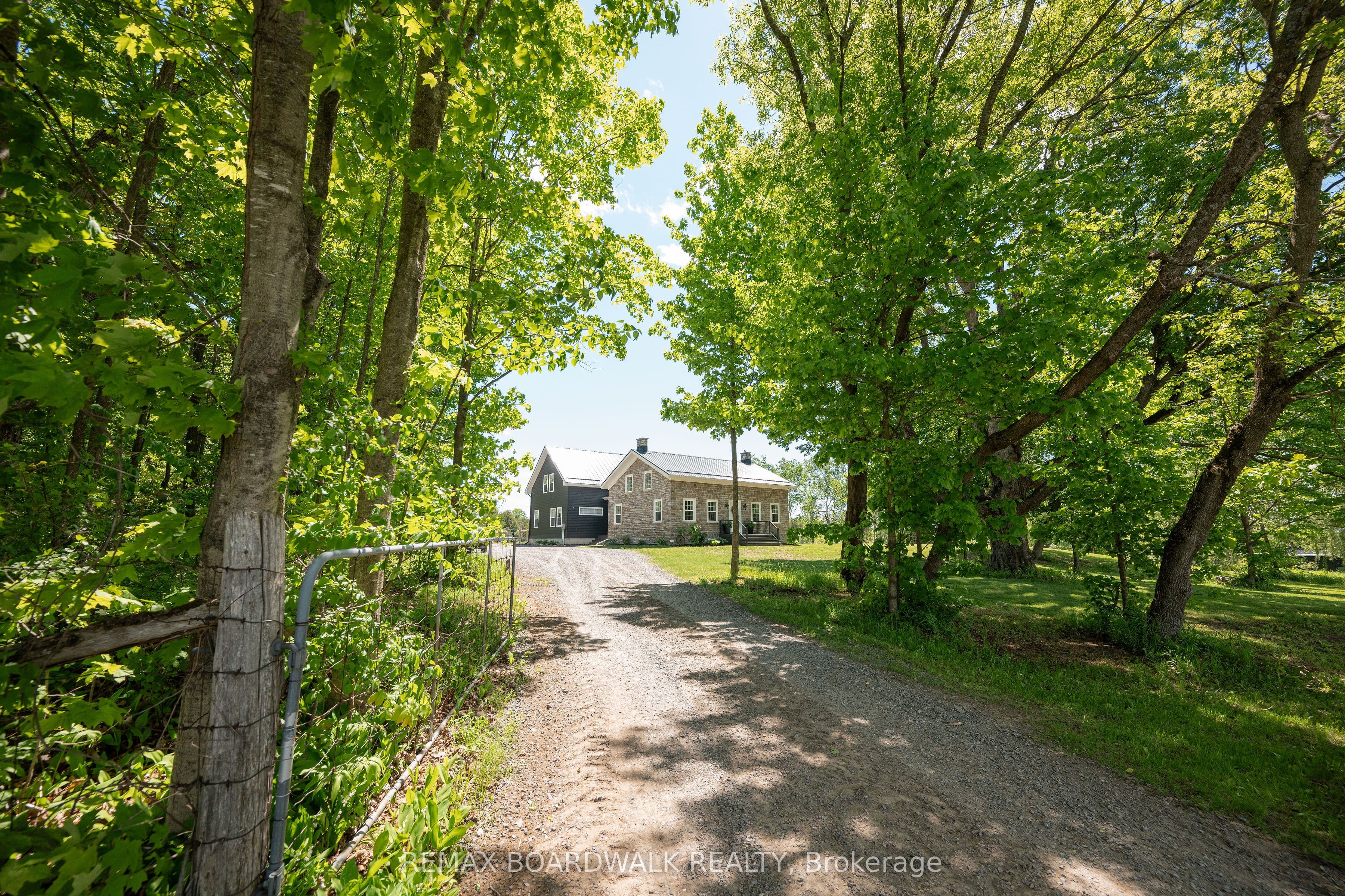 4701 4th Concession Road photo 1
