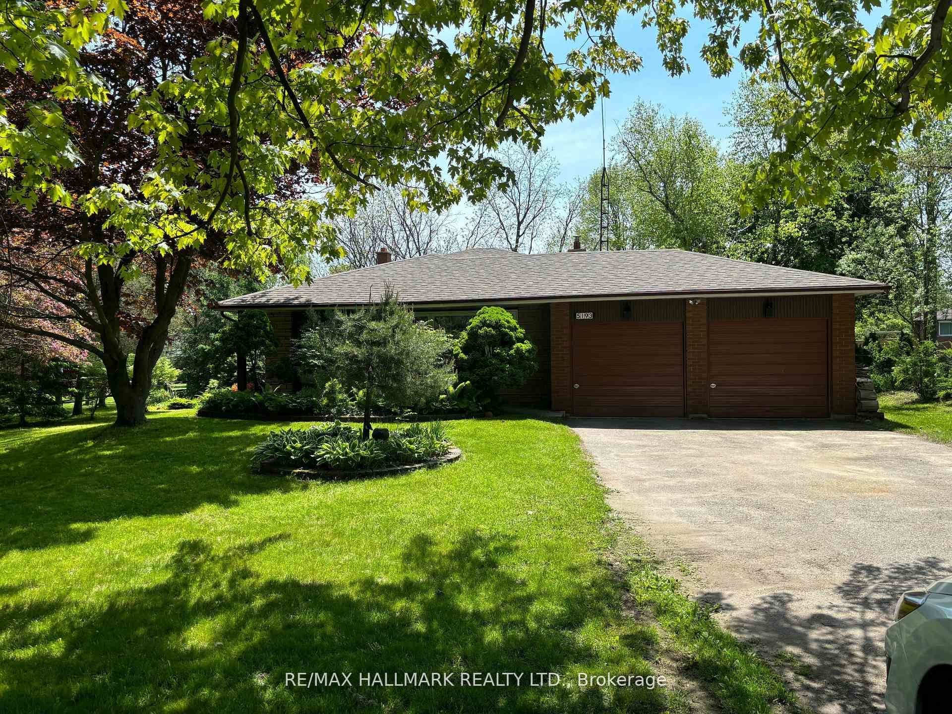5193 Aurora Road photo 1