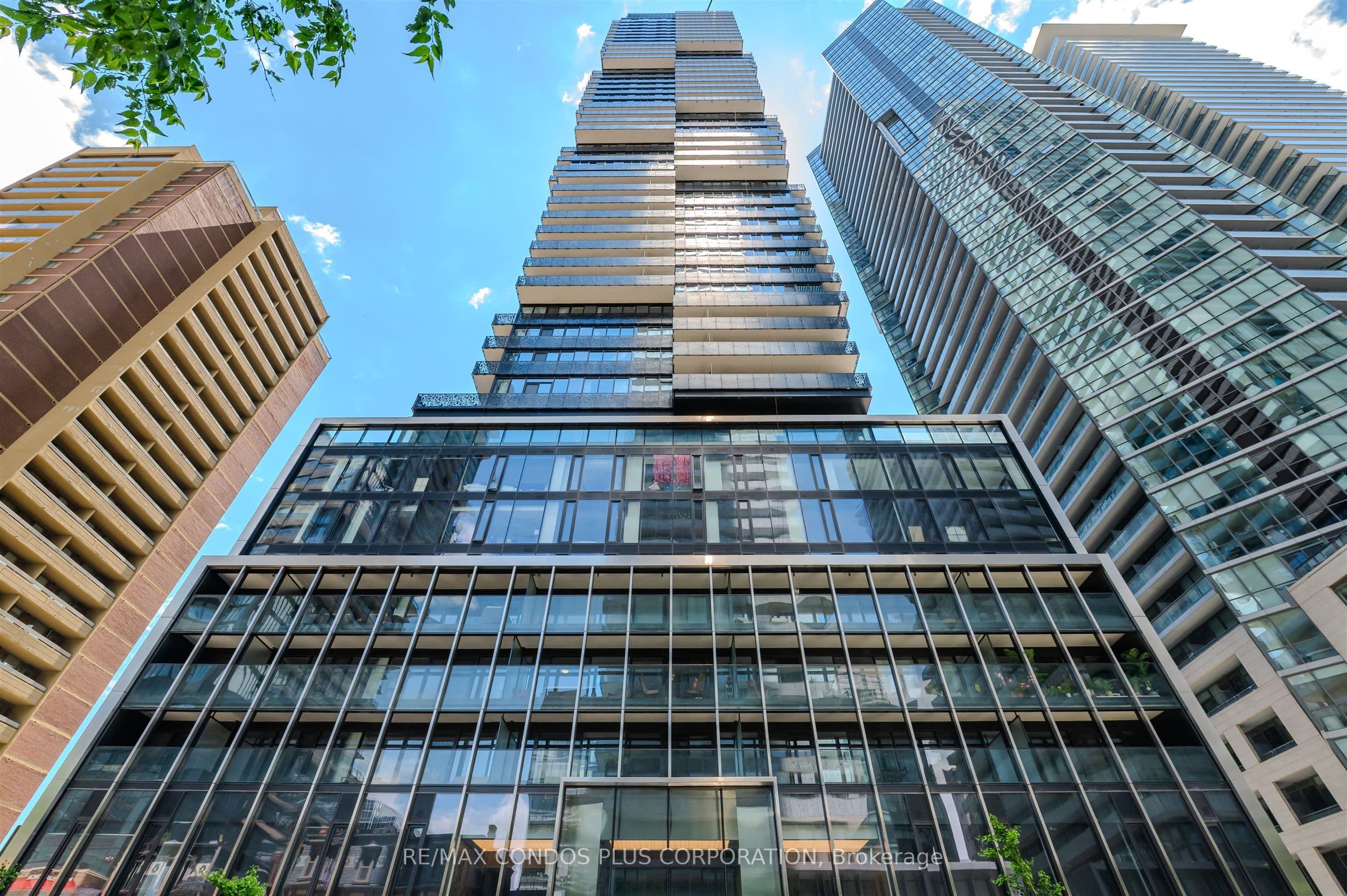 Unit 3812 55 Charles Street photo 1
