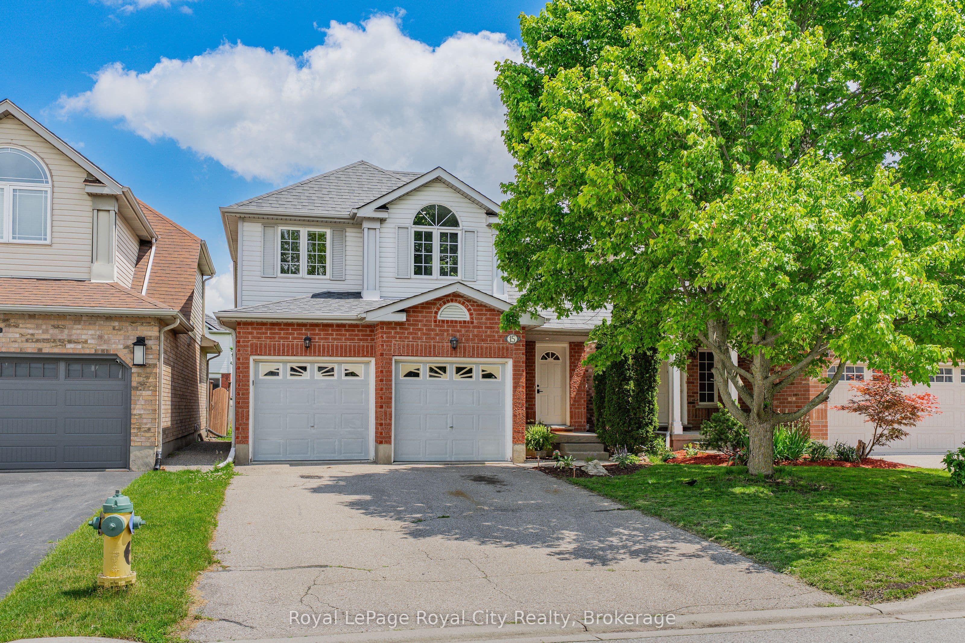 15 Camm Crescent photo 1
