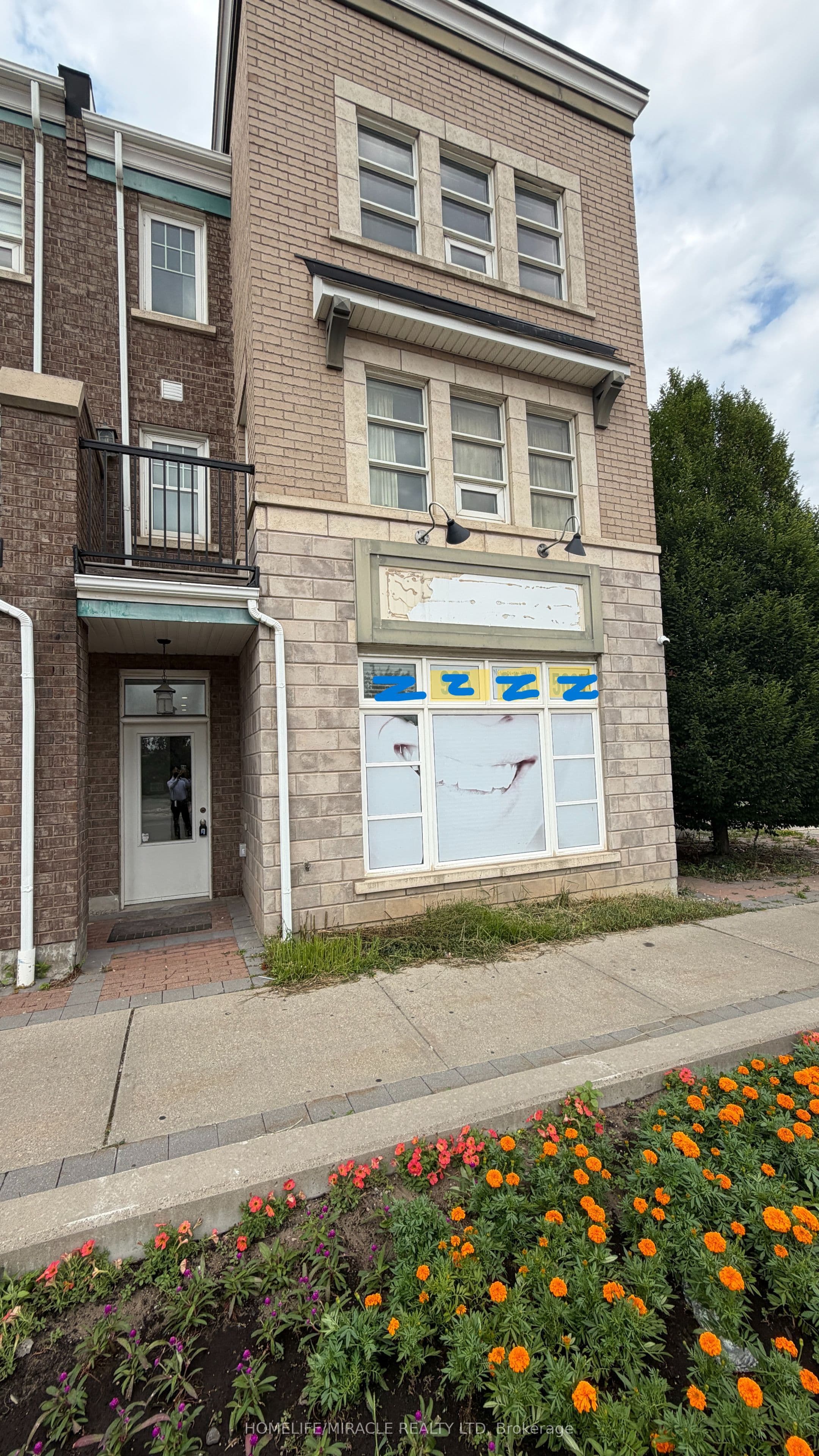 52 Commuter Drive photo 1